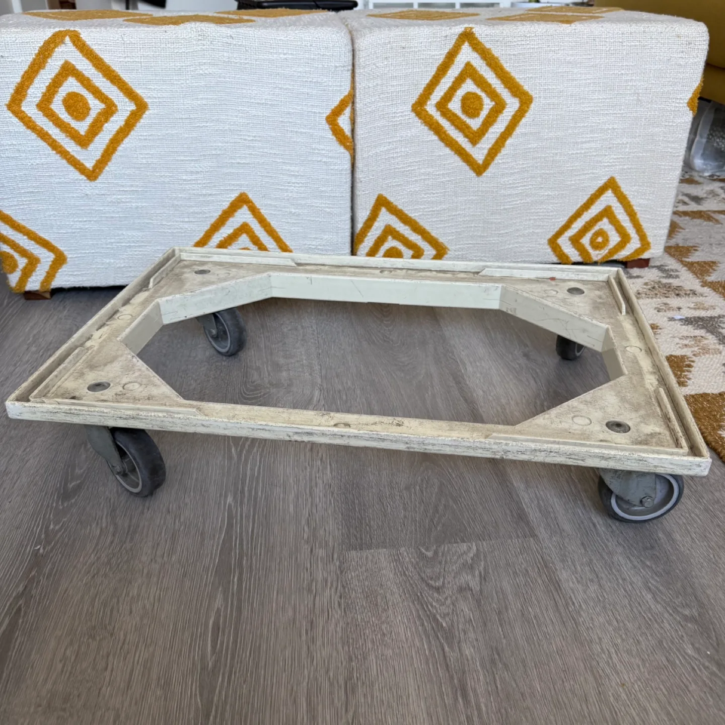 🥕Rolling Furniture Dolly thumbnail