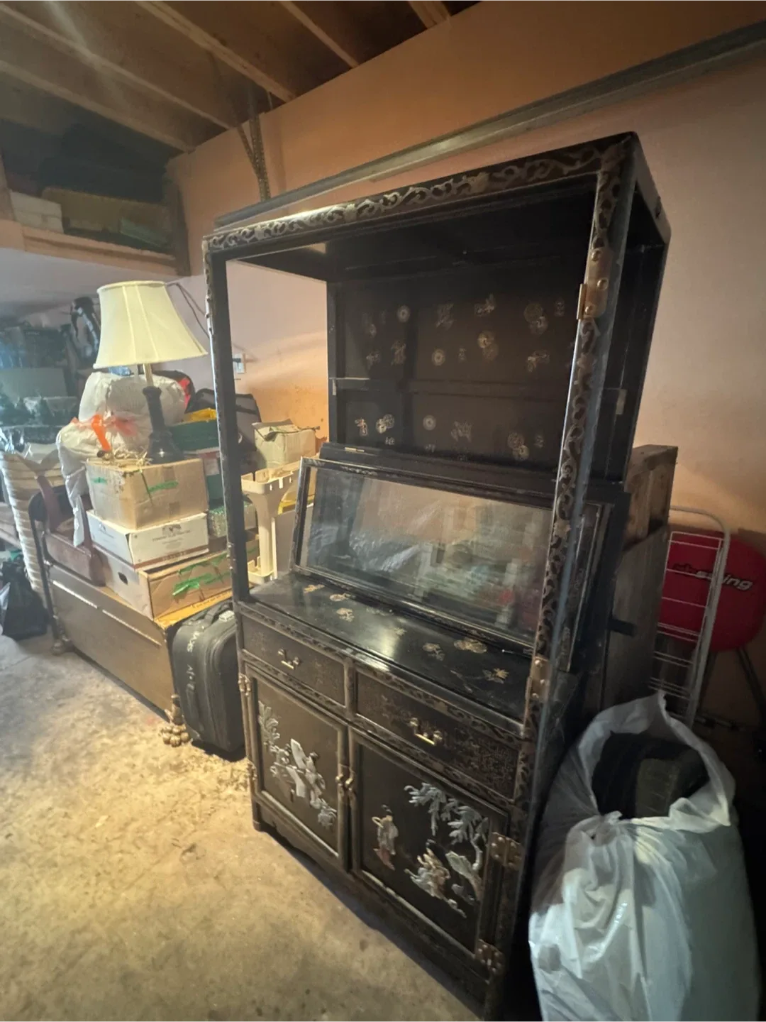 Display Cabinet - Black & Gold image indicator(2)