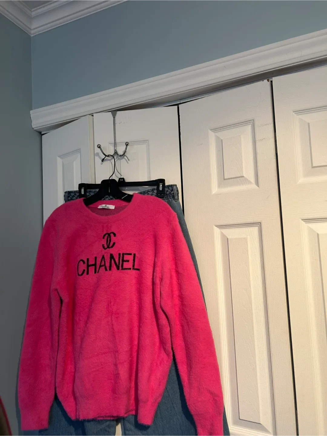 Chanel Pink Sweater thumbnail