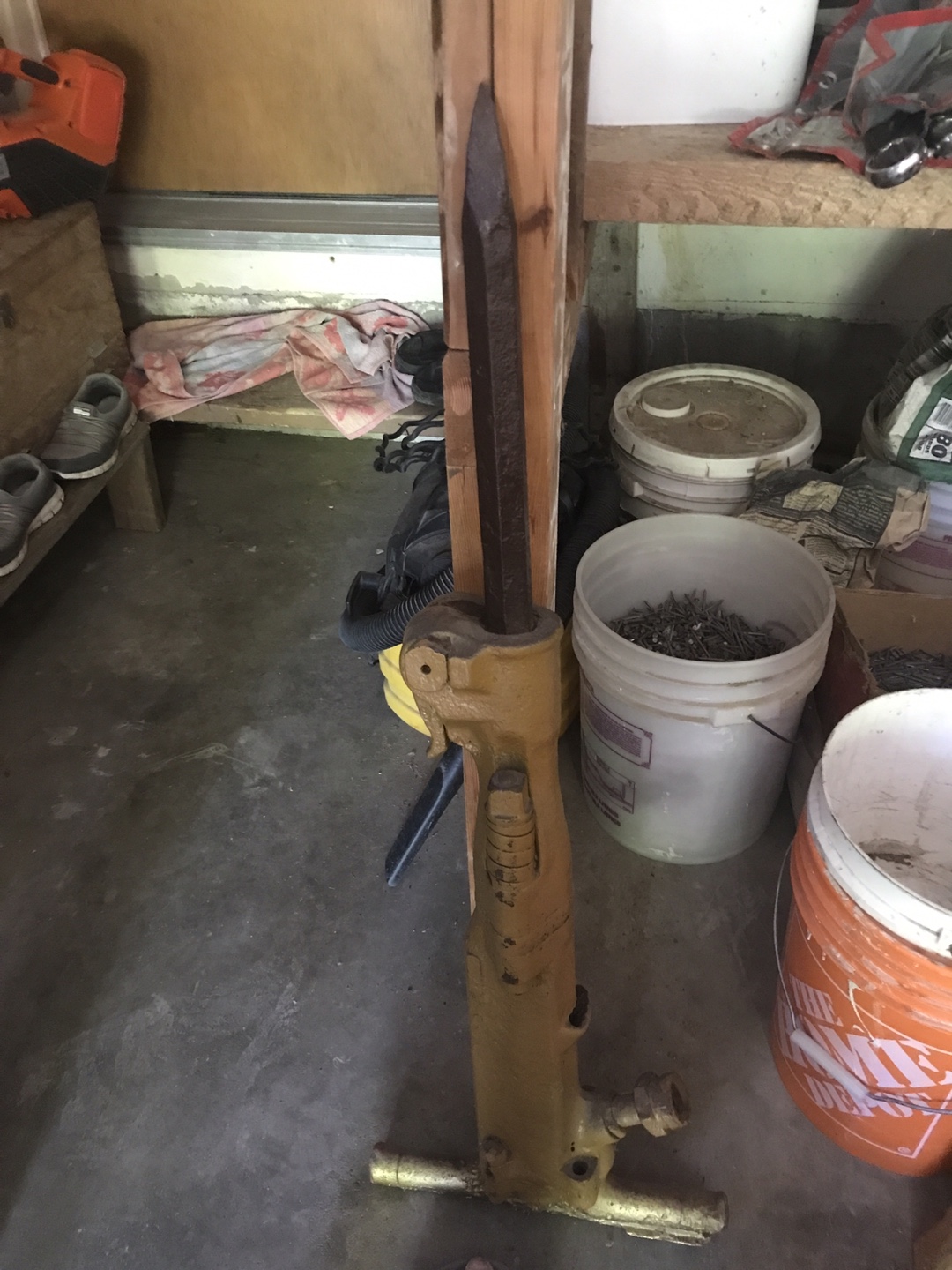 Jackhammer - Demolition Tool