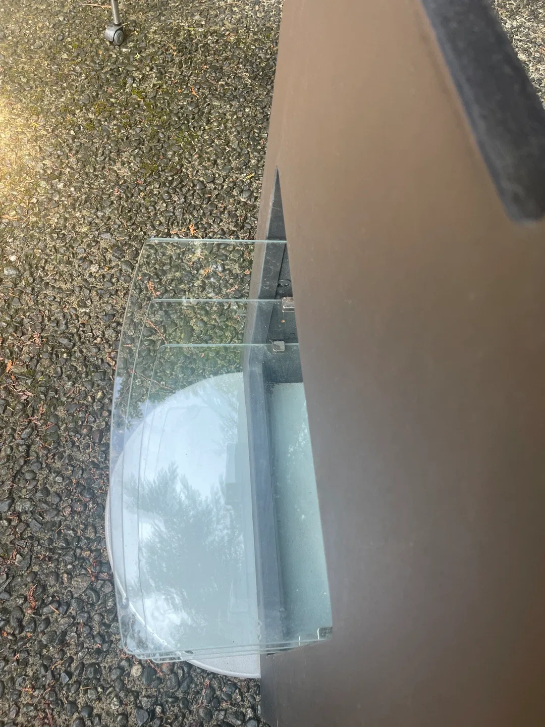 TV Stand with Glass Shelves image indicator(2)