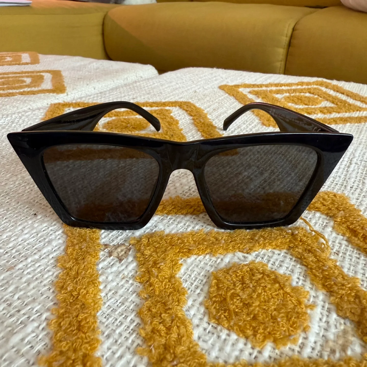 🥕Black Sunglasses thumbnail