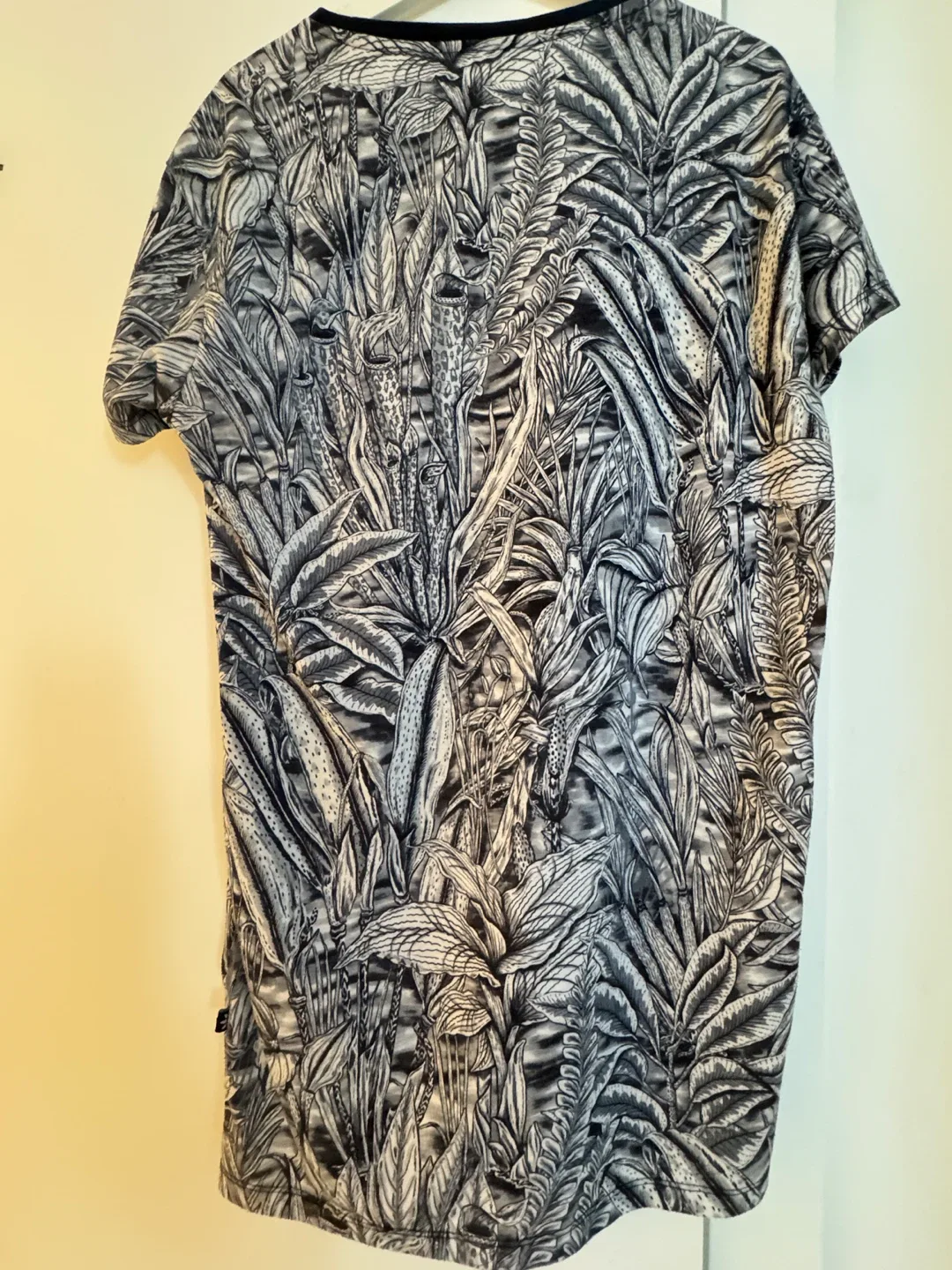 Adidas Black & White Floral T-Shirt skirt image indicator(5)