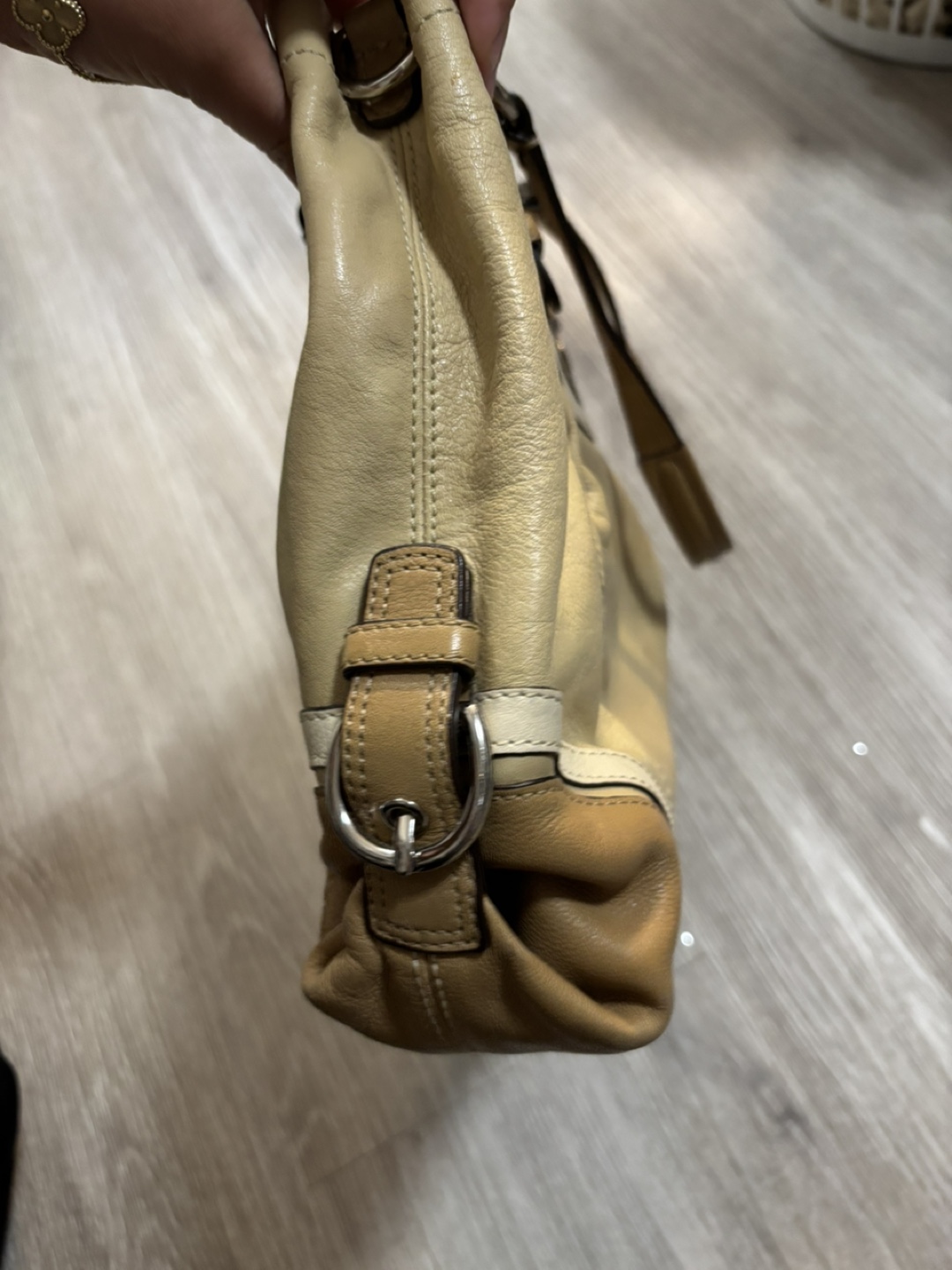 Coach Beige Leather Tote Bag - photo 2