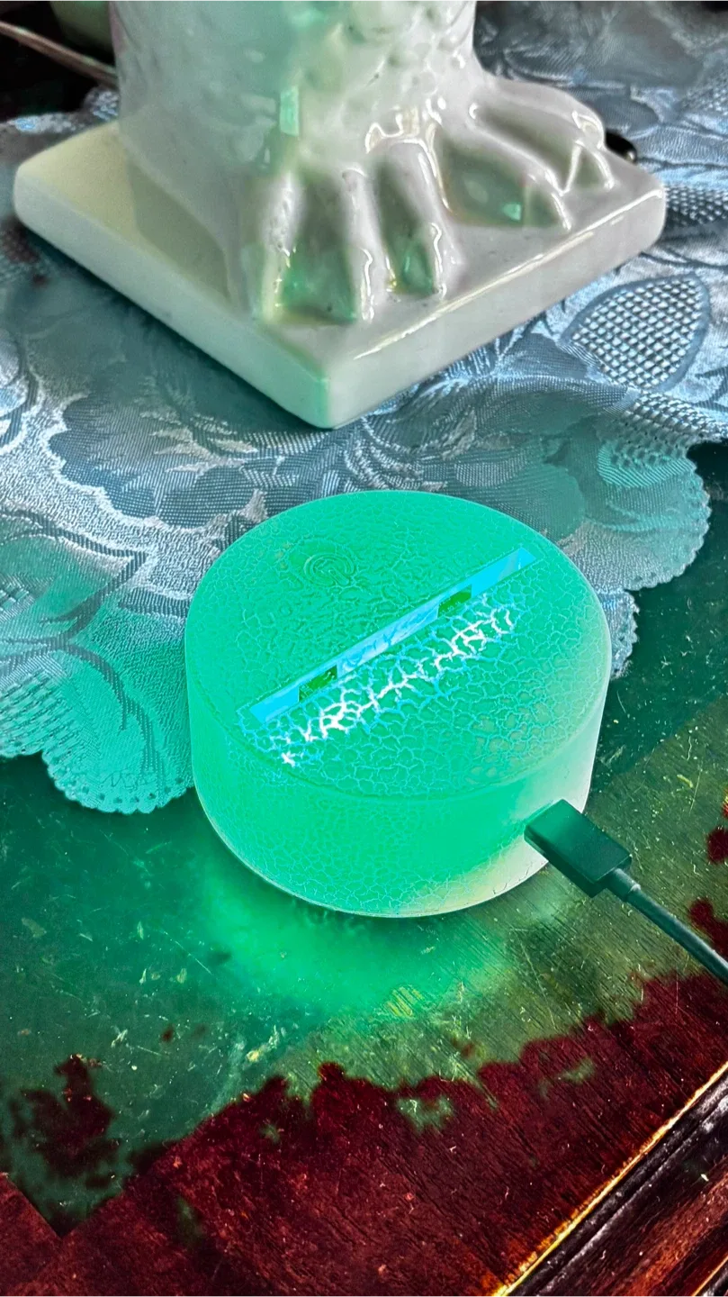 Crack Base LED Display Stand 🥕 🥕 image indicator(2)