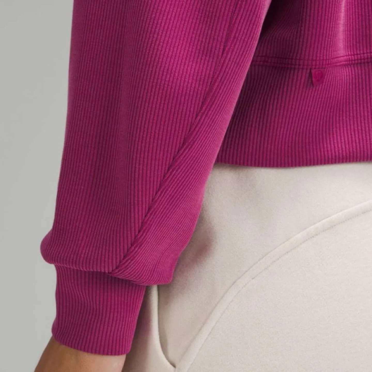 Lululemon Ribbed Softstreme Perfectly Oversized Crew - size 2 image indicator(4)