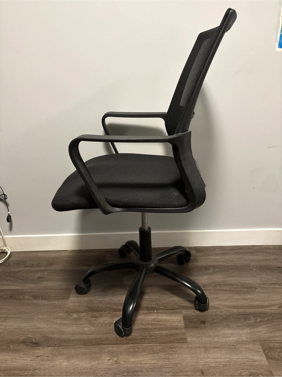 Black Mesh Office Chair - photo 3
