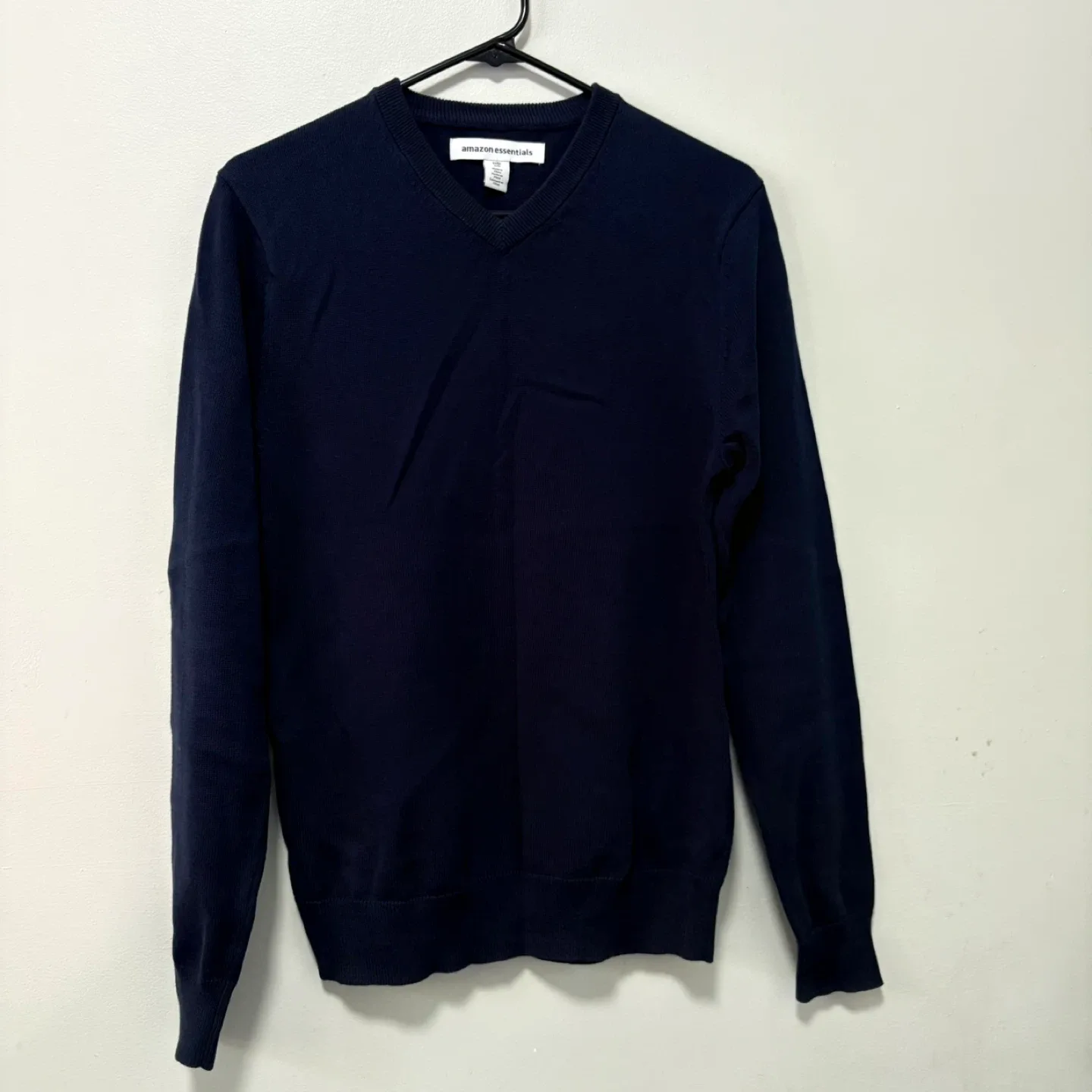 Amazon Essentials Navy V-Neck Sweater thumbnail
