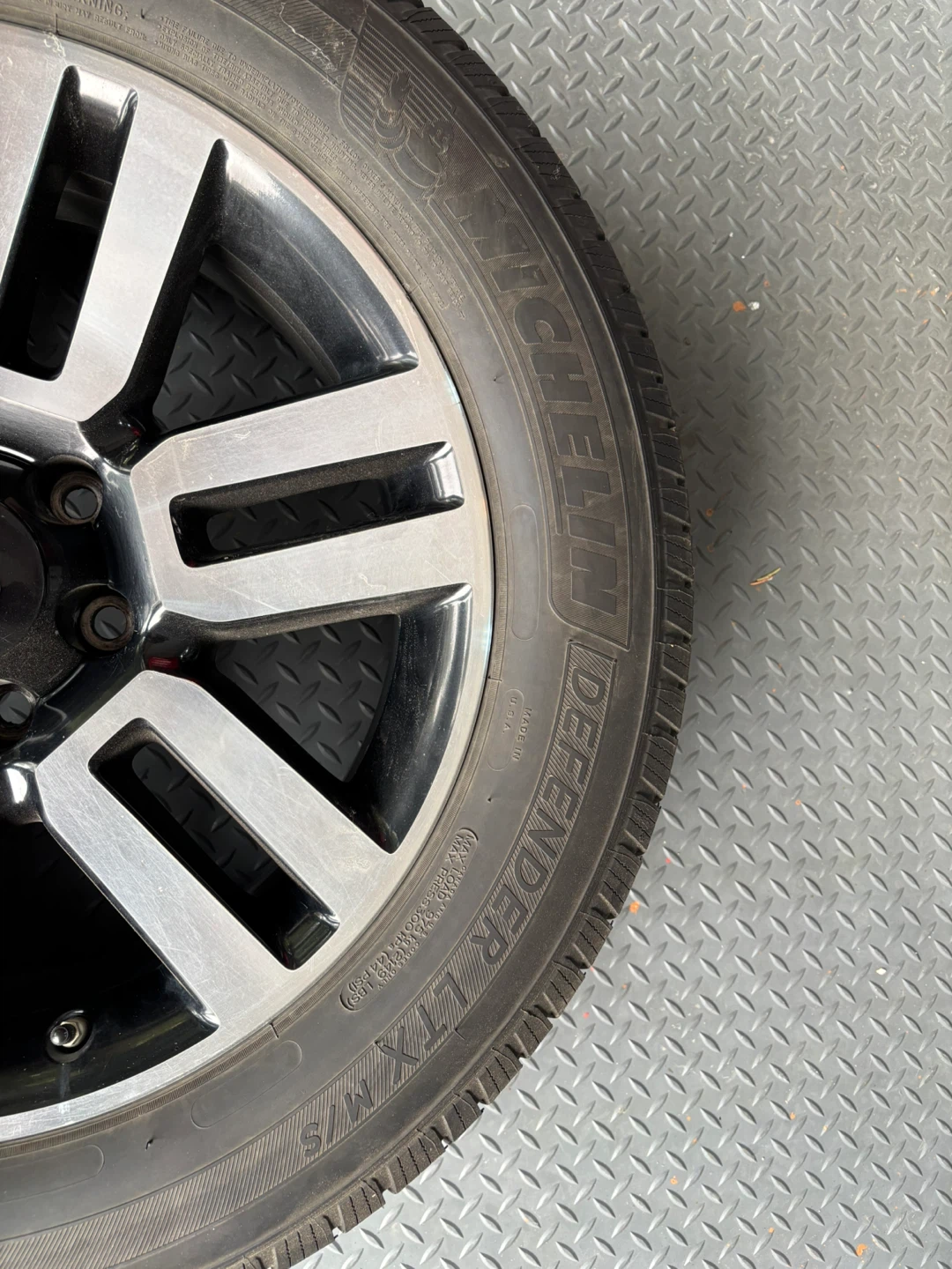 Toyota 4Runner rims and tires - 245/60/R20 - photo 2