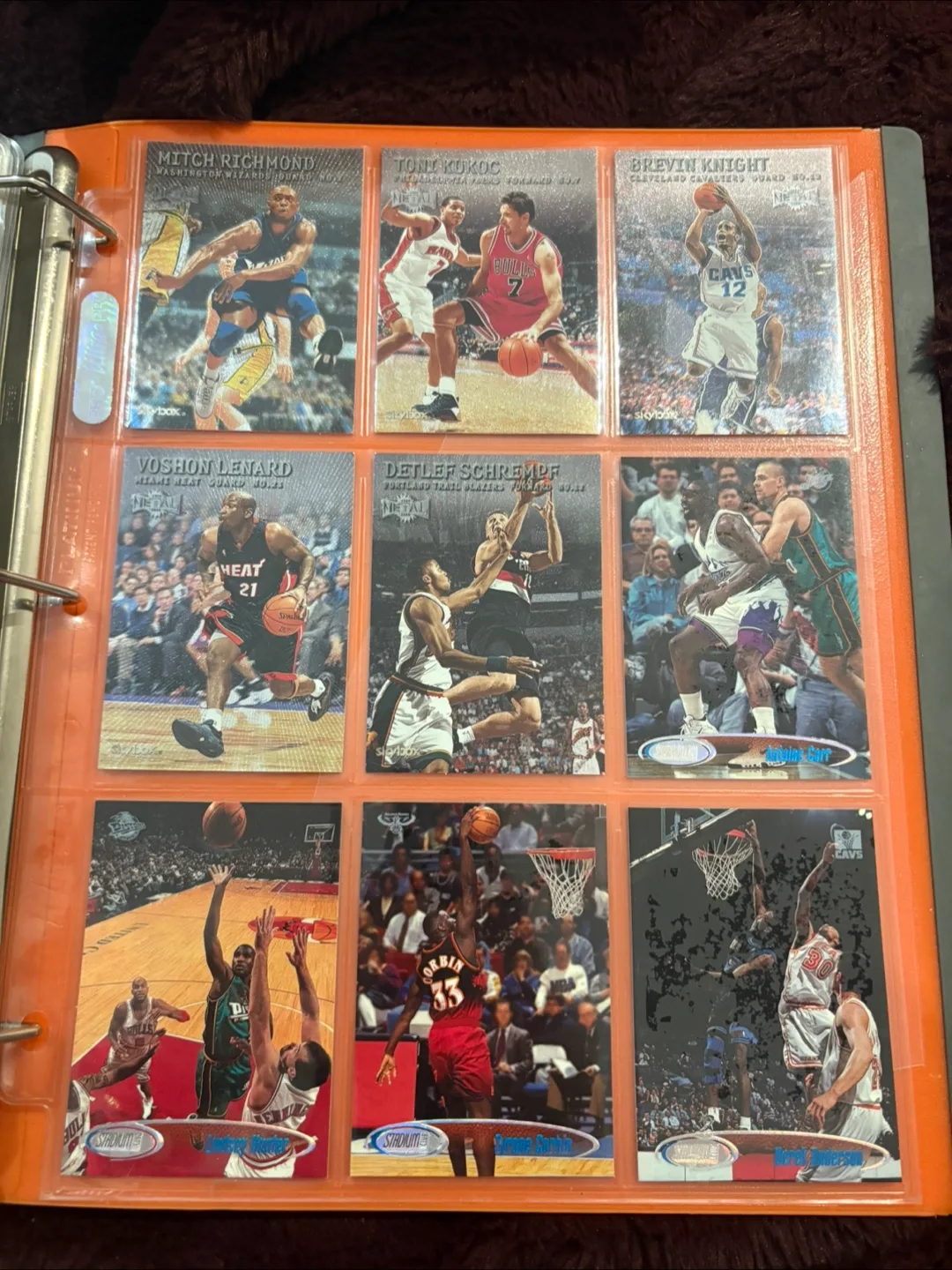 Vintage Basketball Cards Binder image indicator(4)