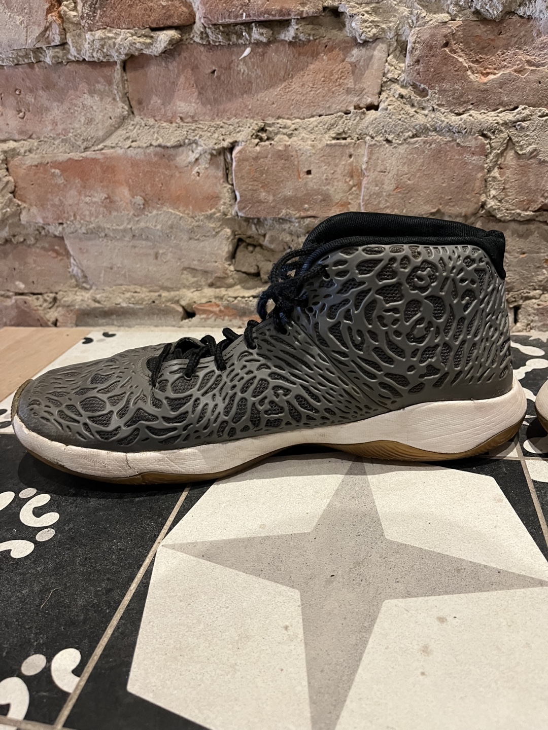 Jordan Basketball Shoes, Size 12 - photo 4