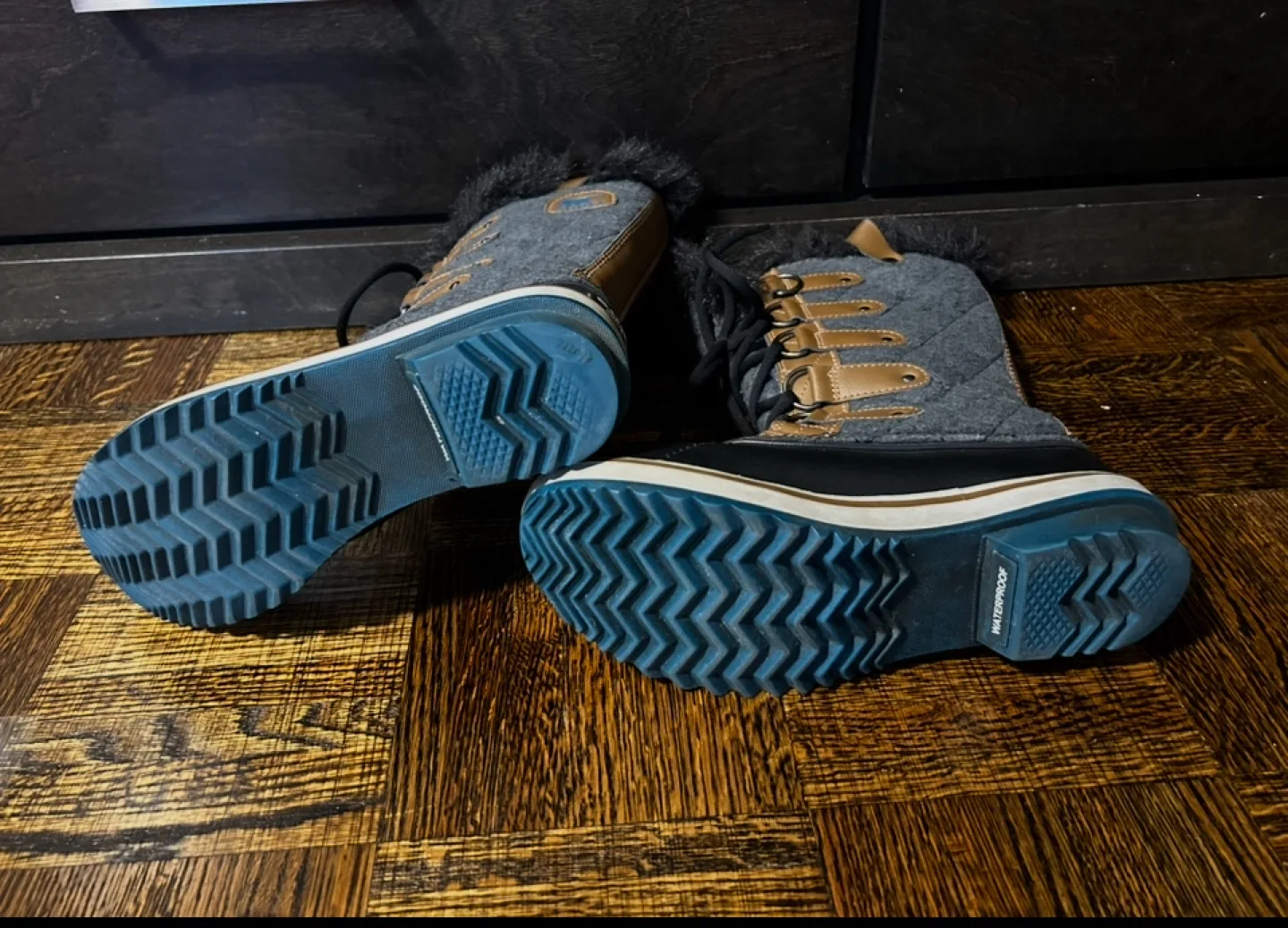 Sorel waterproof Winter Boots image indicator(6)