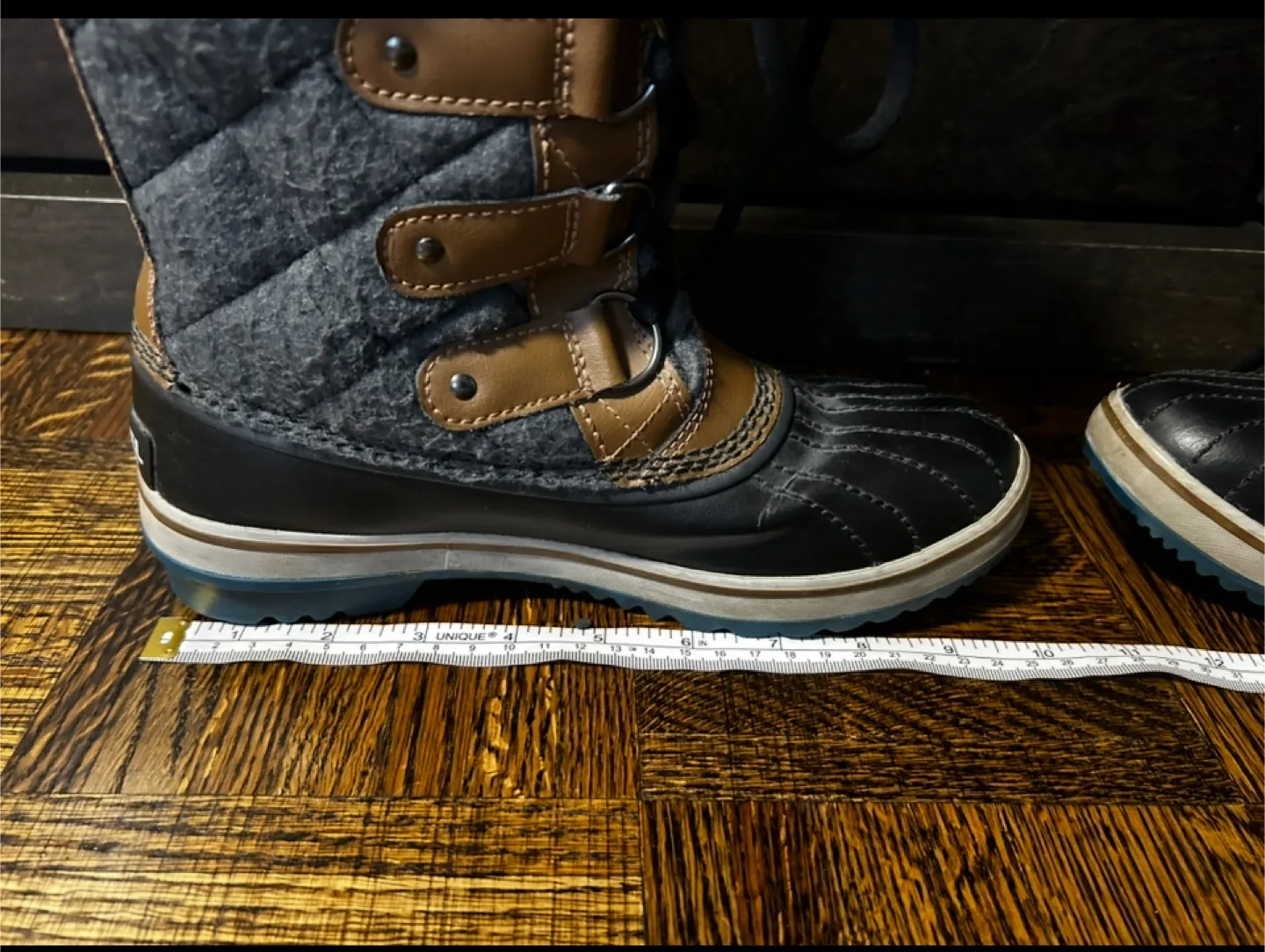 Sorel waterproof Winter Boots image indicator(8)