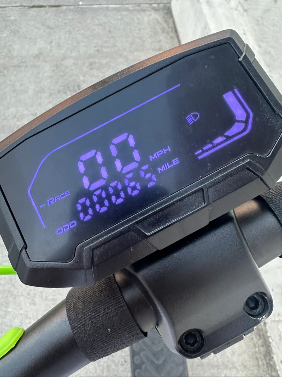 Isinwheel S10 Max Electric Scooter - photo 2