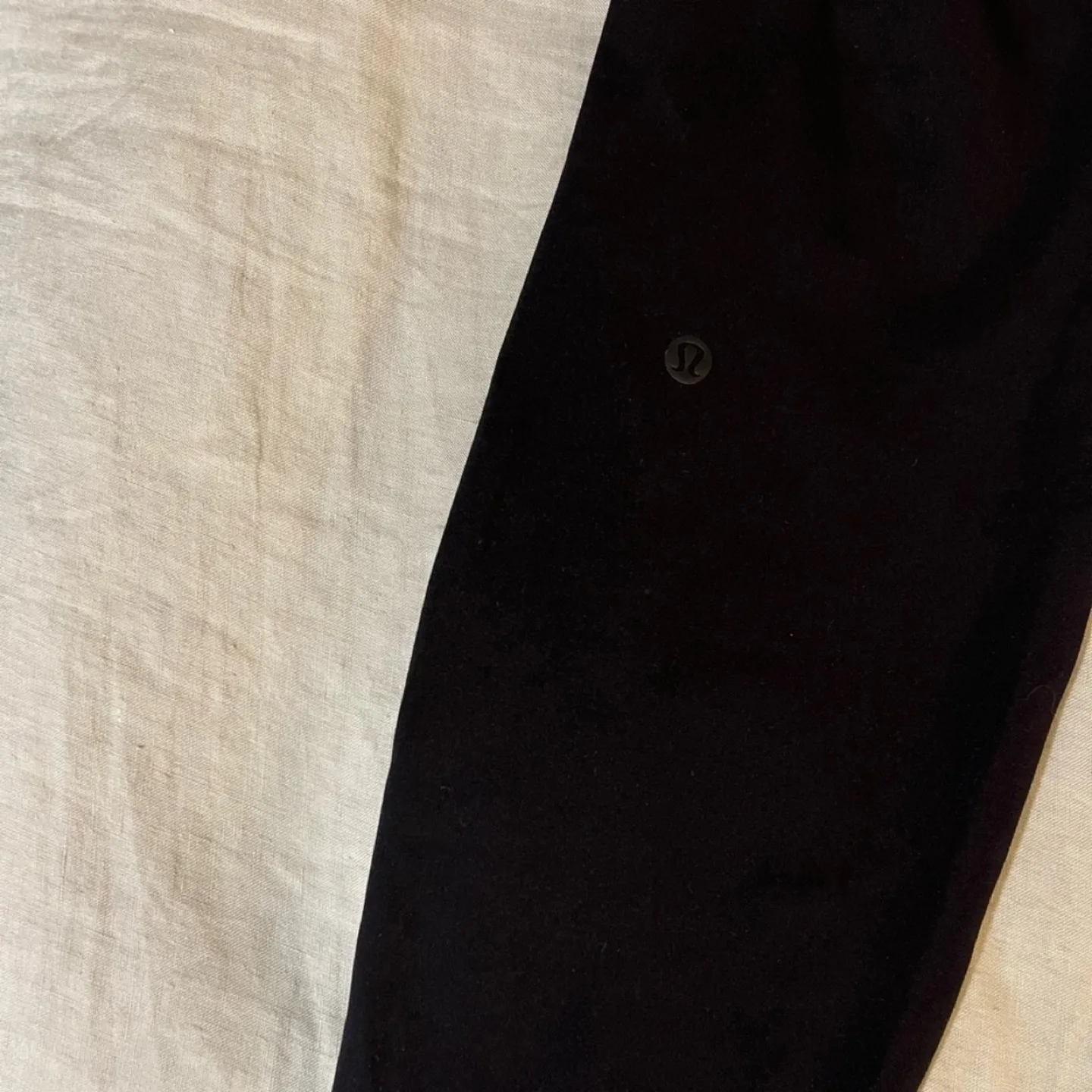 Lululemon On The Fly Pant *28" - size 4 image indicator(10)