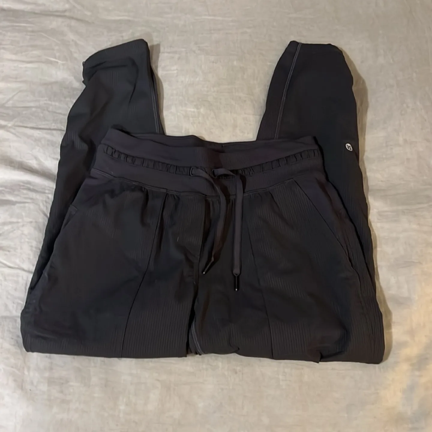Lululemon Dance Studio Crop *25" - size 4 image indicator(9)