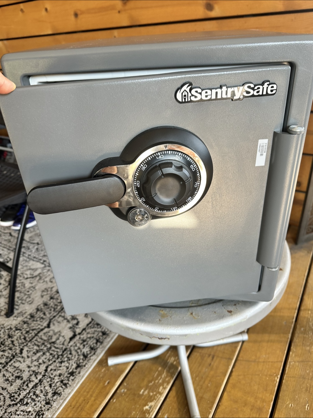 SentrySafe SFW123DSB Safe - 1.2 Cubic Feet - photo 3