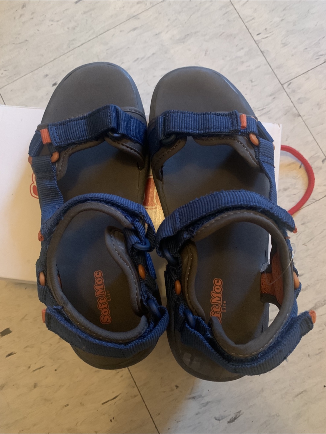 SoftMoc Benny-NVYORNG Size 4 Sandals