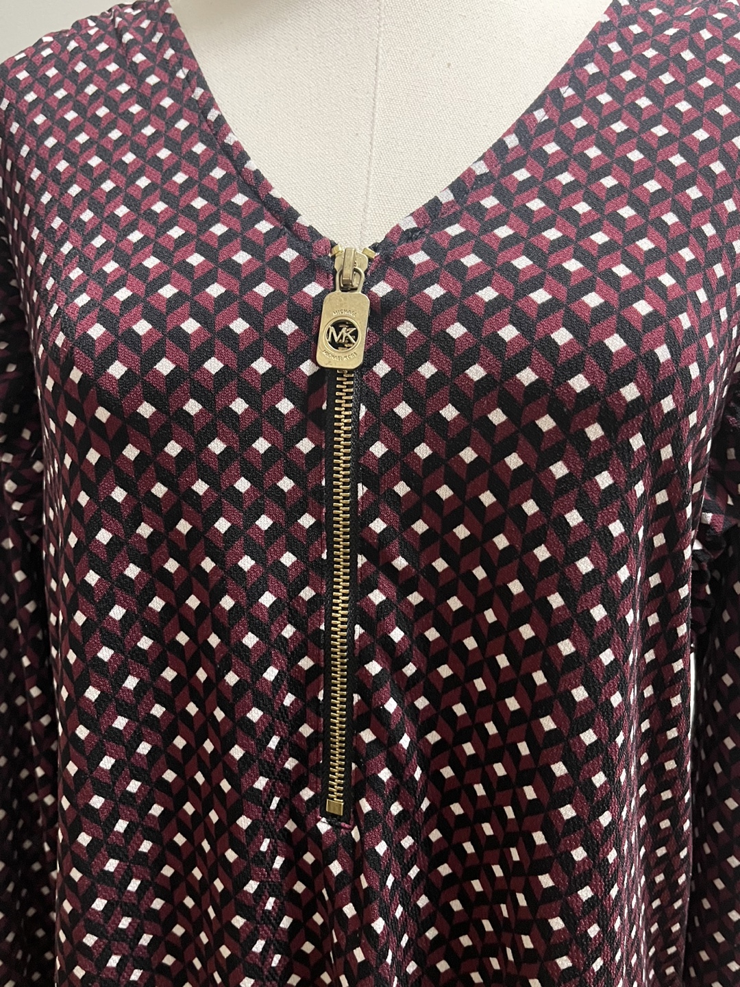 Michael Kors Burgundy abstract design Blouse sz M - photo 2