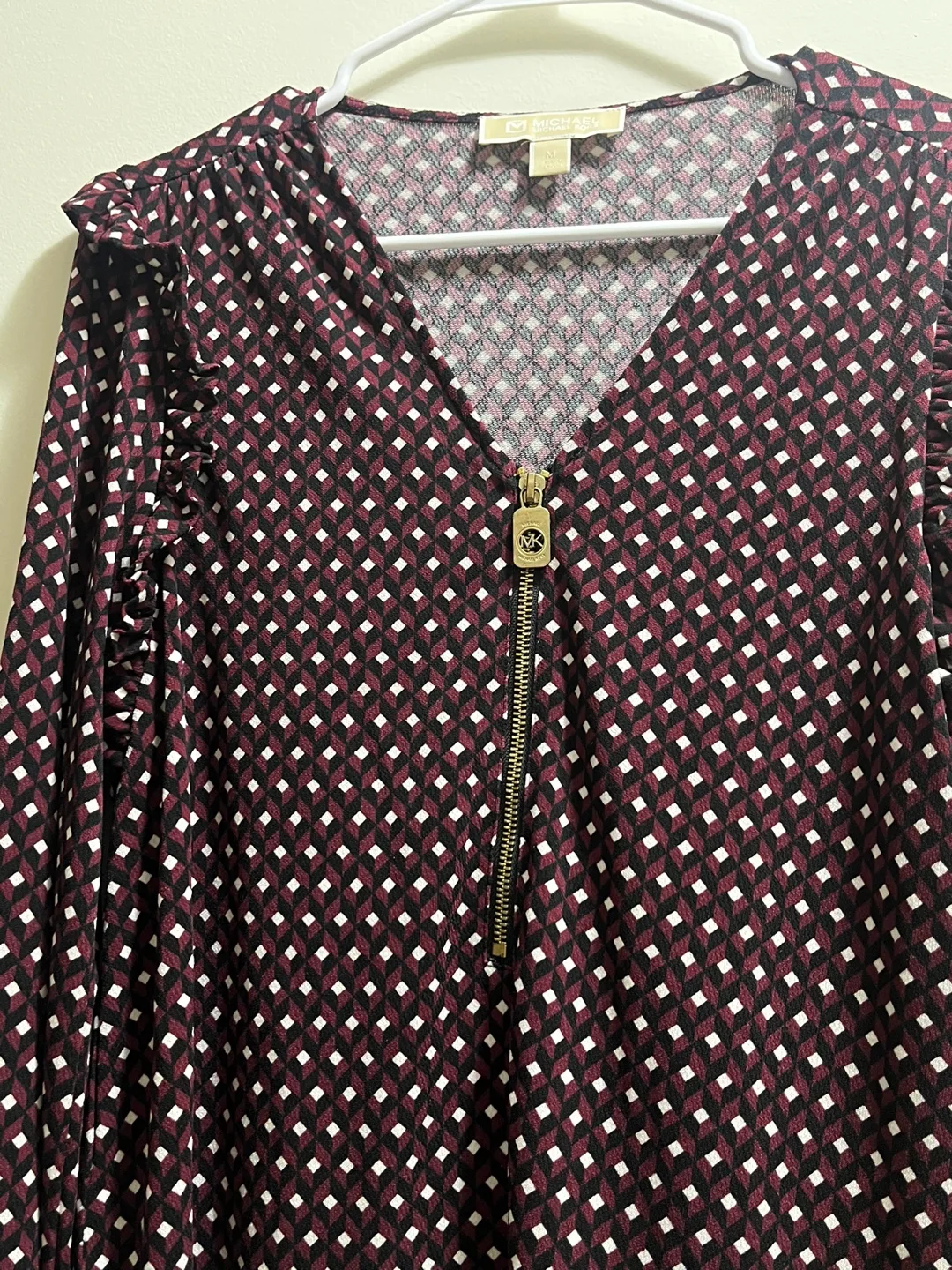 Michael Kors Burgundy abstract design Blouse sz M image indicator(5)