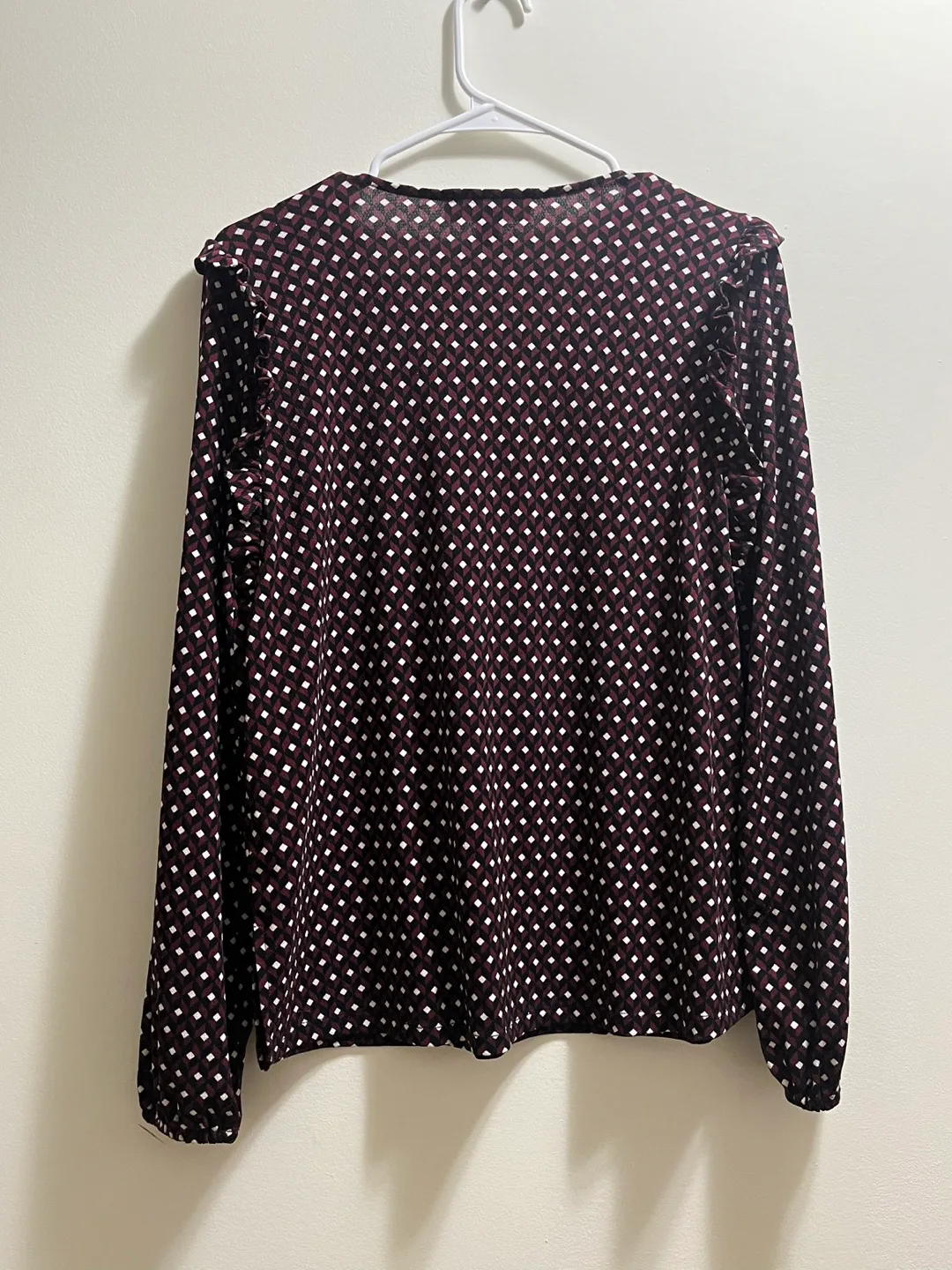 Michael Kors Burgundy abstract design Blouse sz M image indicator(6)