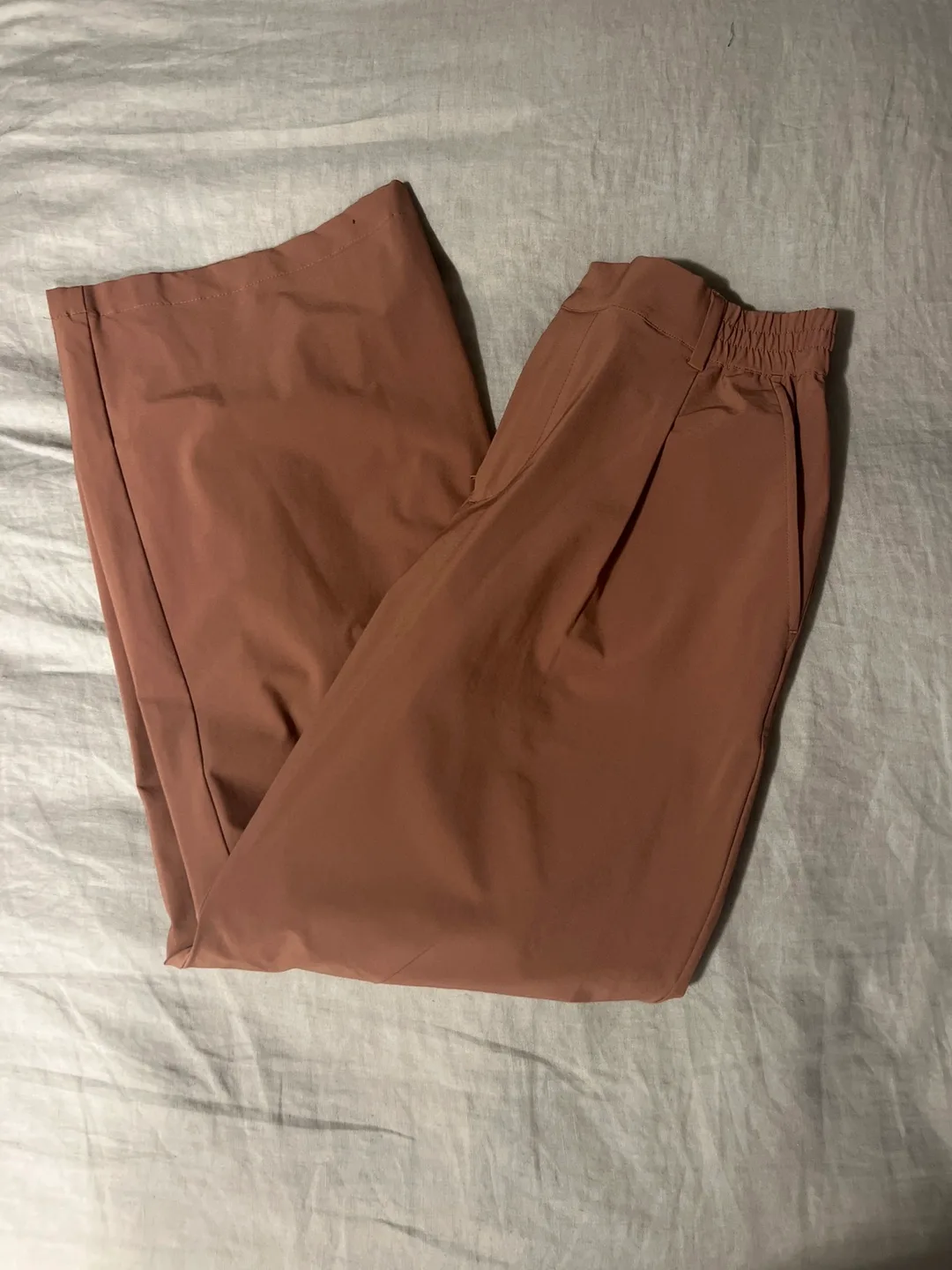 Alo Yoga High-Waist Pursuit Trouser - size XS image indicator(3)