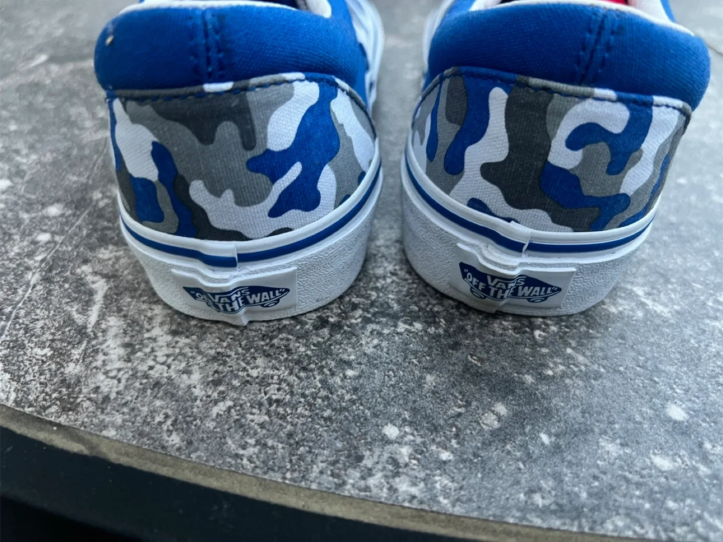 Vans Era Camo Blue Shoes youth 5.5 image indicator(3)