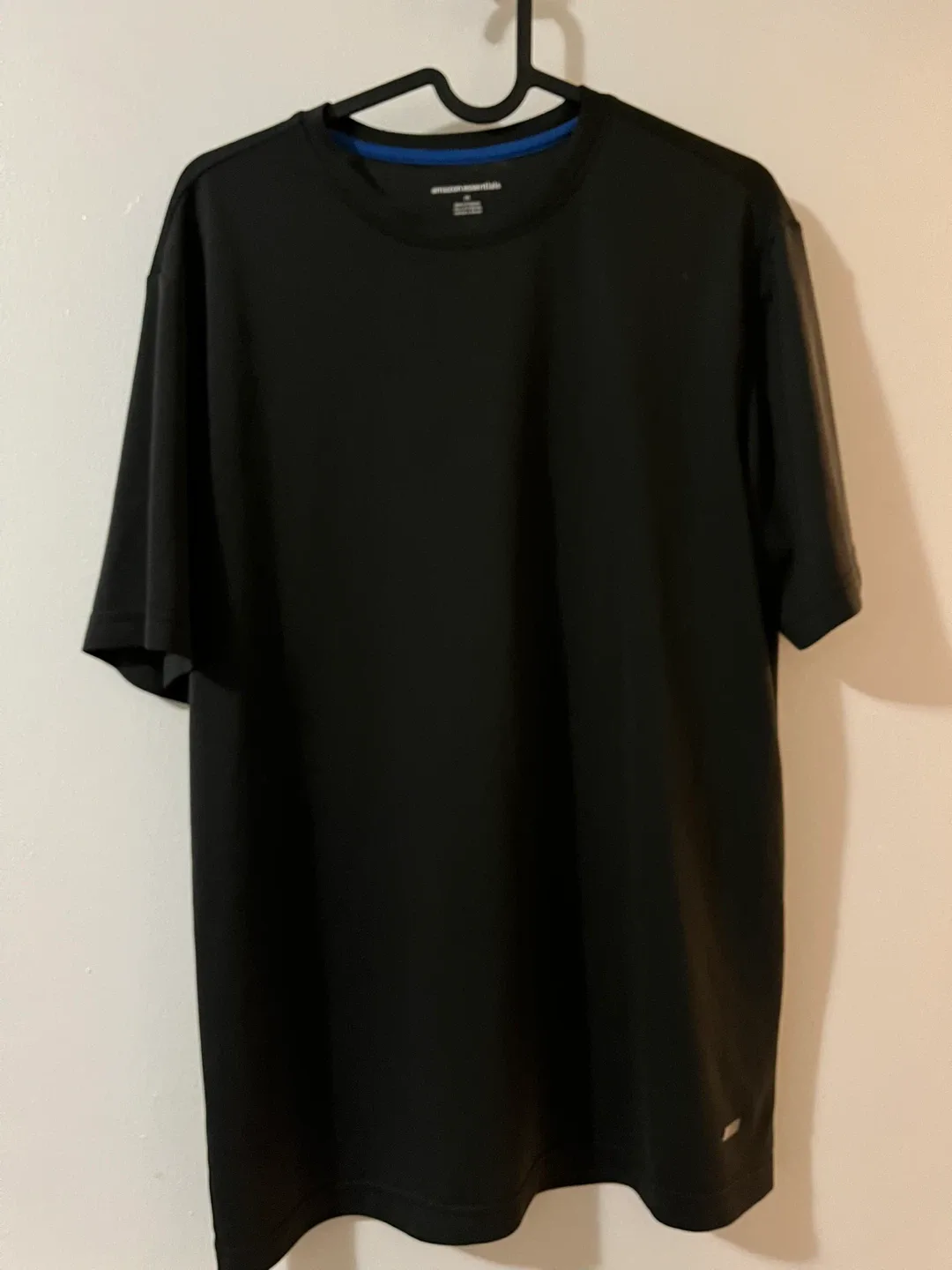 Amazon Essentials Black Sport T-Shirt - Size M thumbnail
