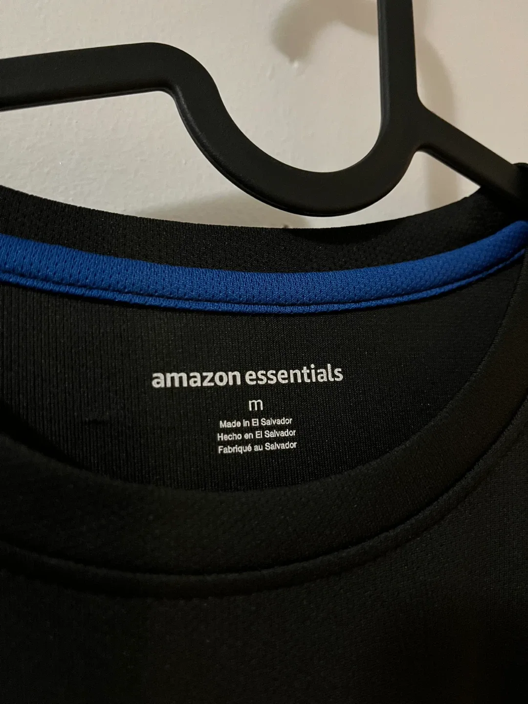 Amazon Essentials Black Sport T-Shirt - Size M image indicator(2)