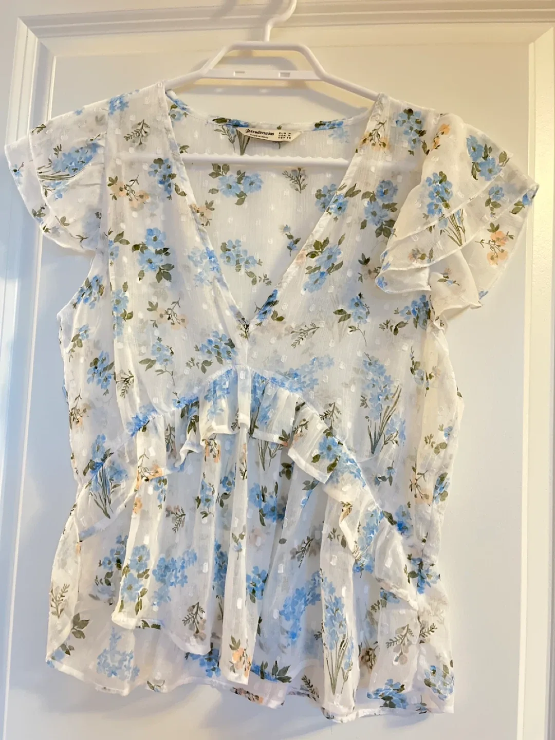 Stradivarius Floral Ruffle Blouse - Size EUR S thumbnail