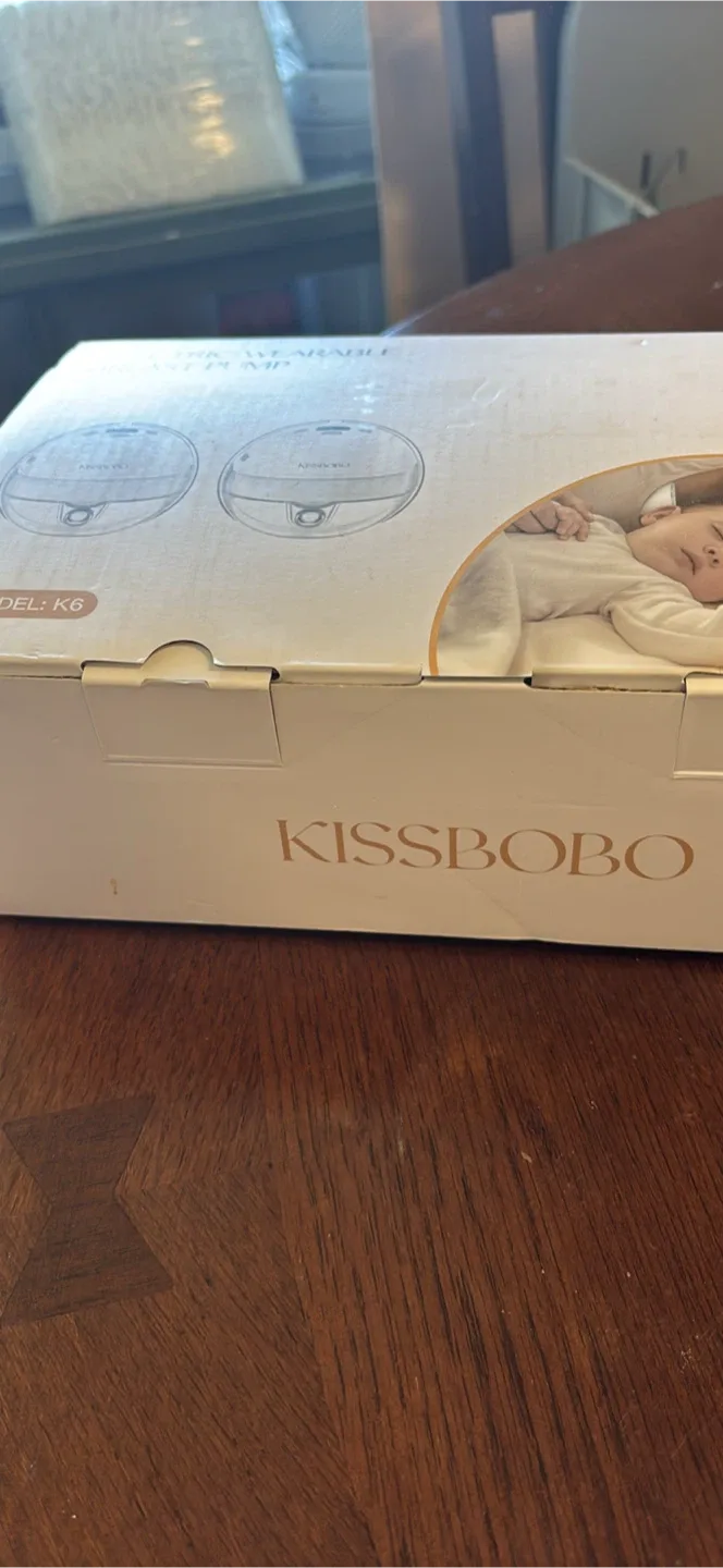 Kissbobo K6 Wearable Breast Pump - New in Box! thumbnail
