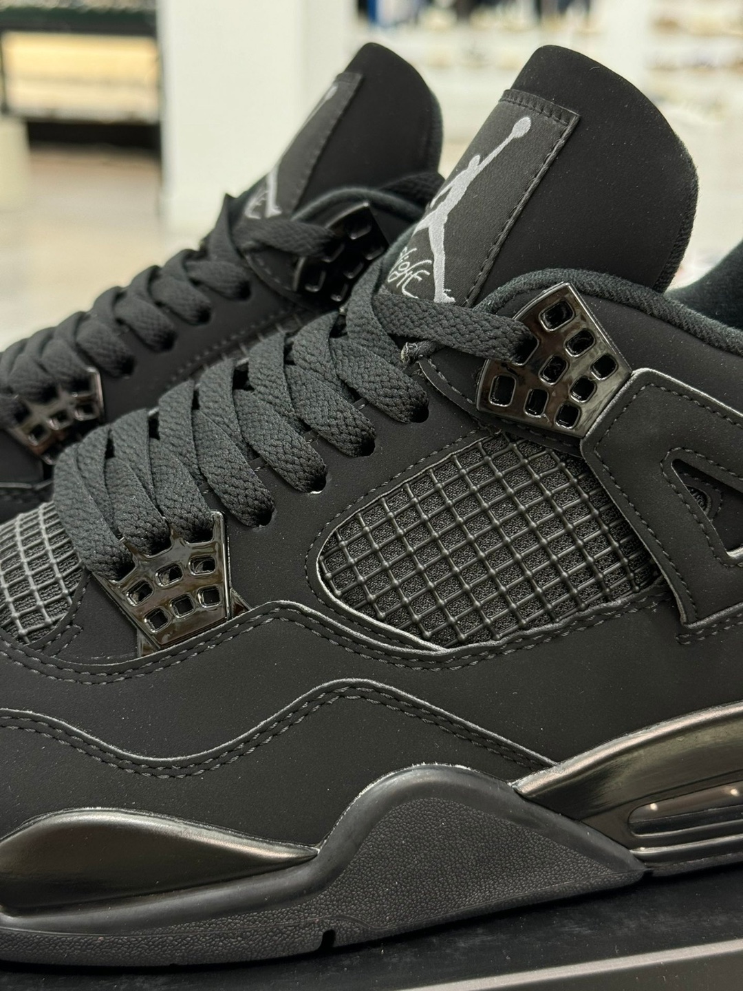 Air Jordan 4 Retro Black Cat - photo 2