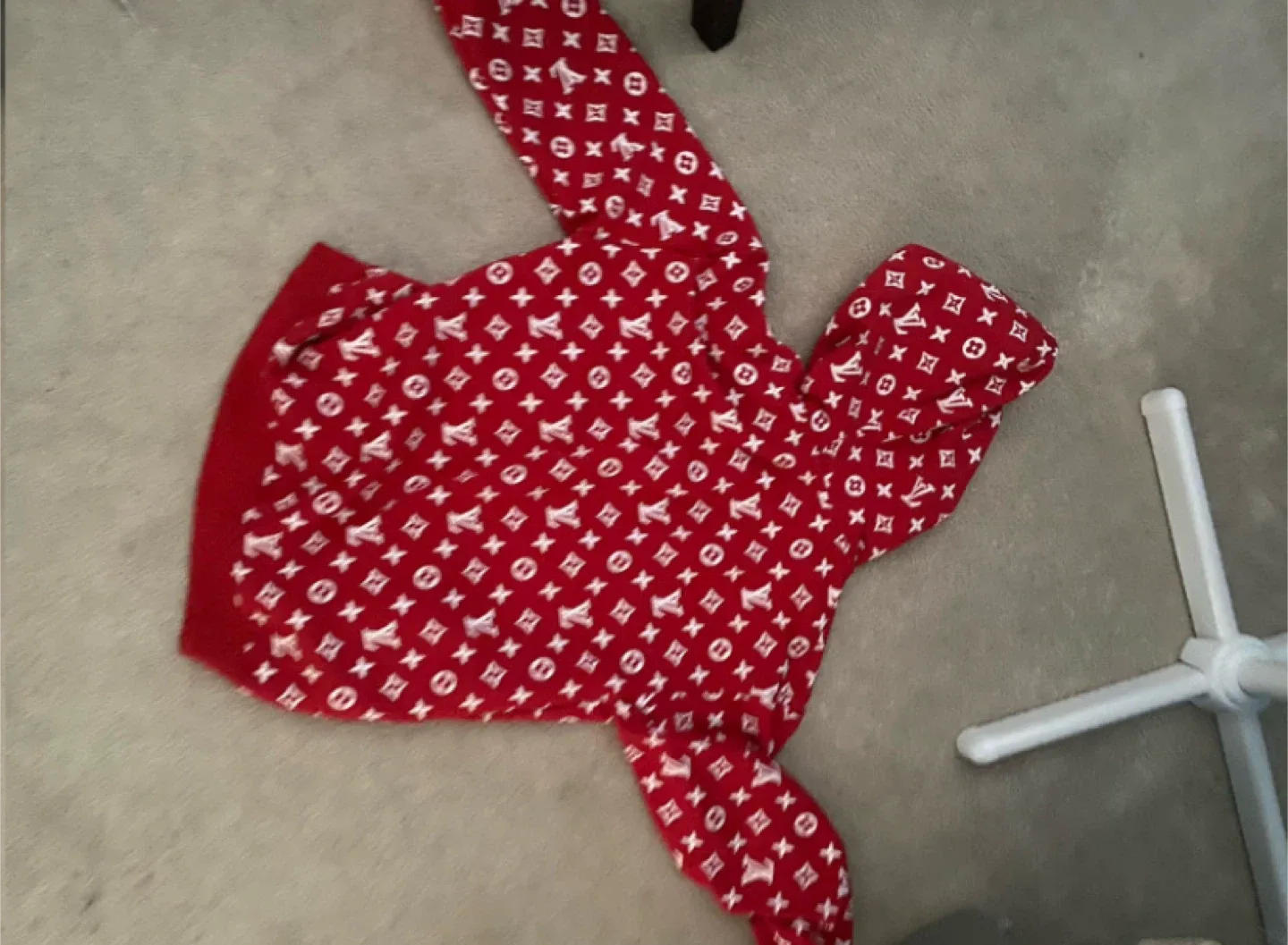 Louis Vuitton x Supreme Red Monogram Hoodie image indicator(2)