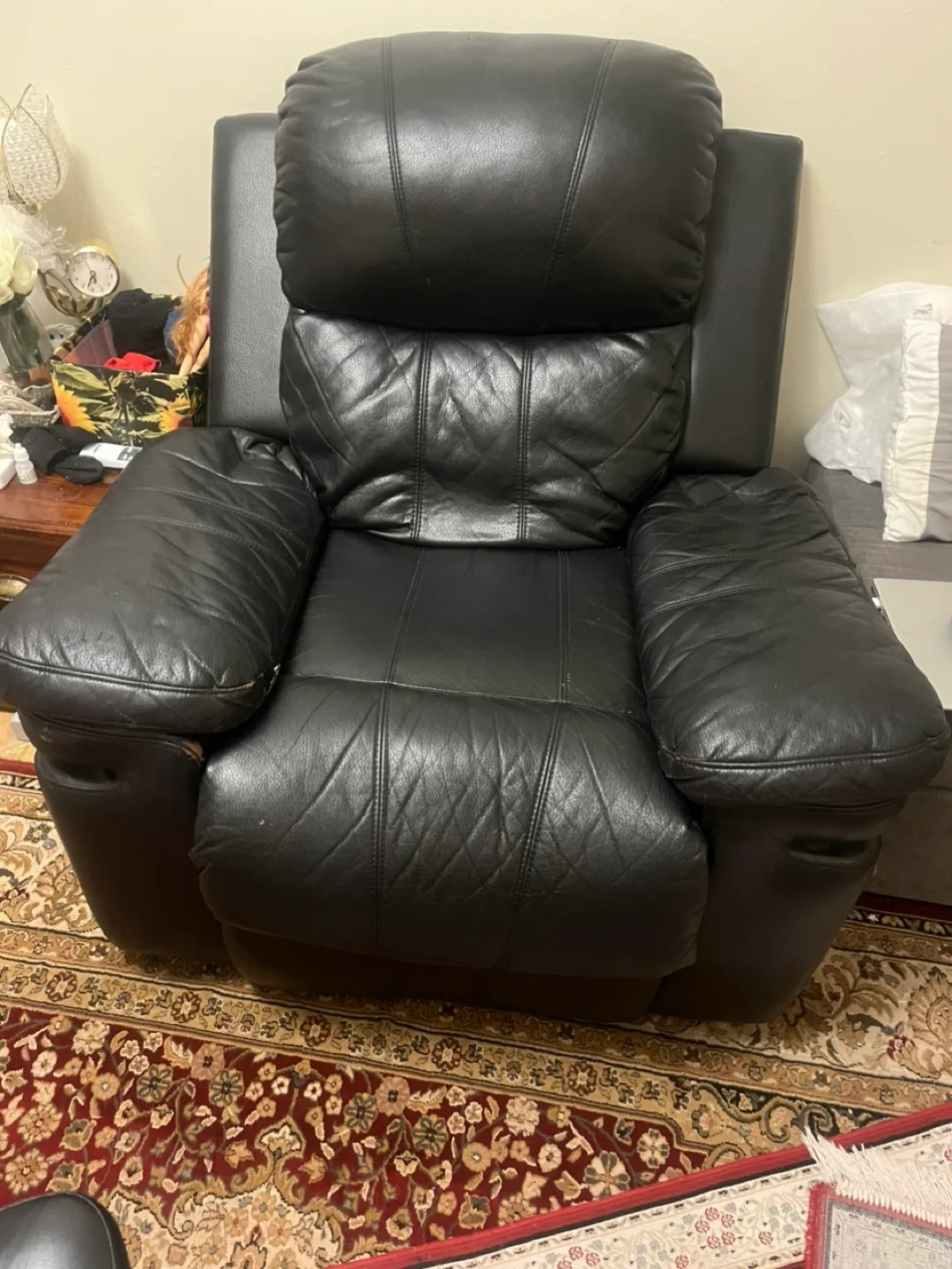 Black Leather Recliner thumbnail