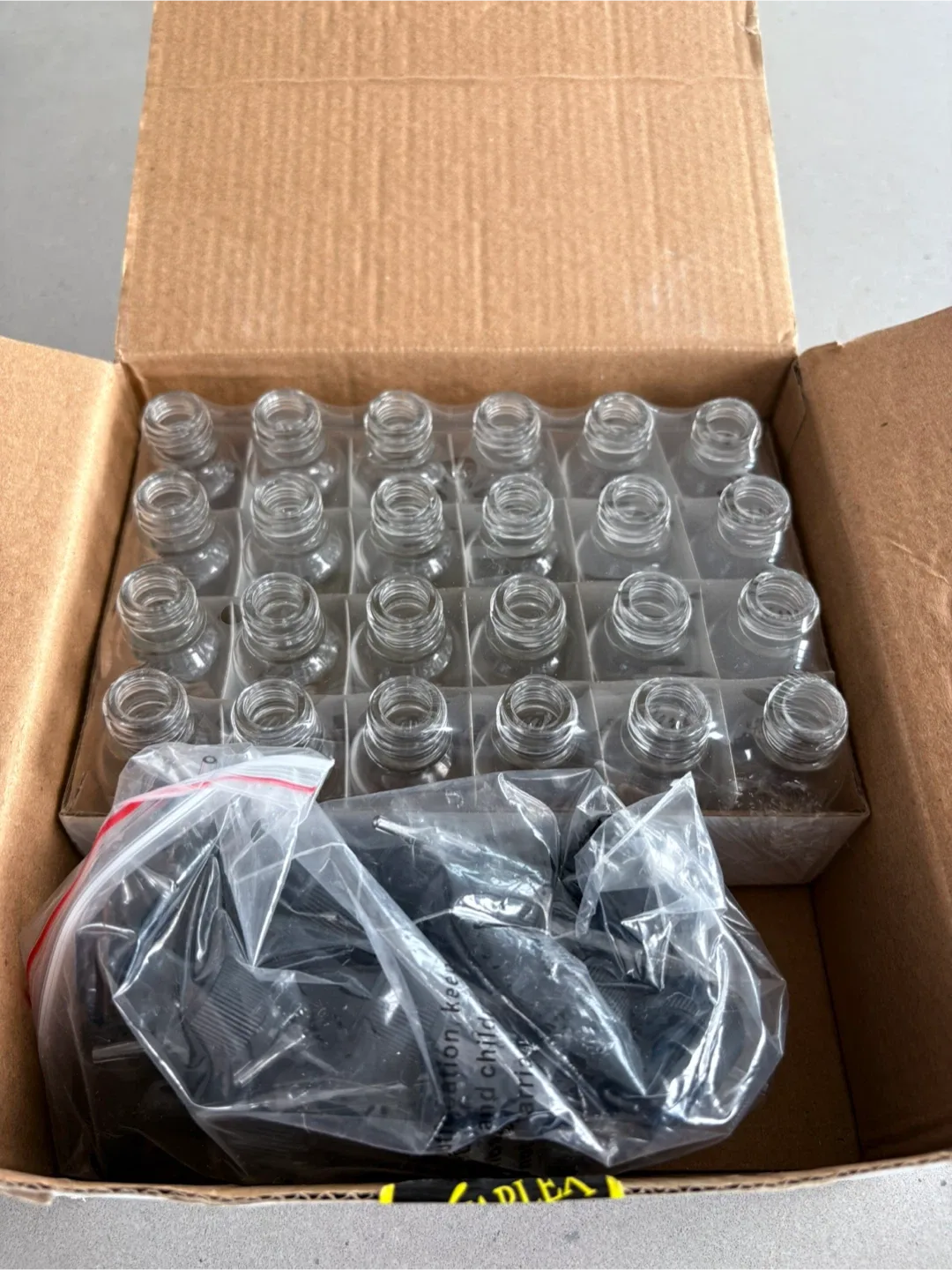 BRAND NEW Empty Glass Bottles with Dropper Caps thumbnail