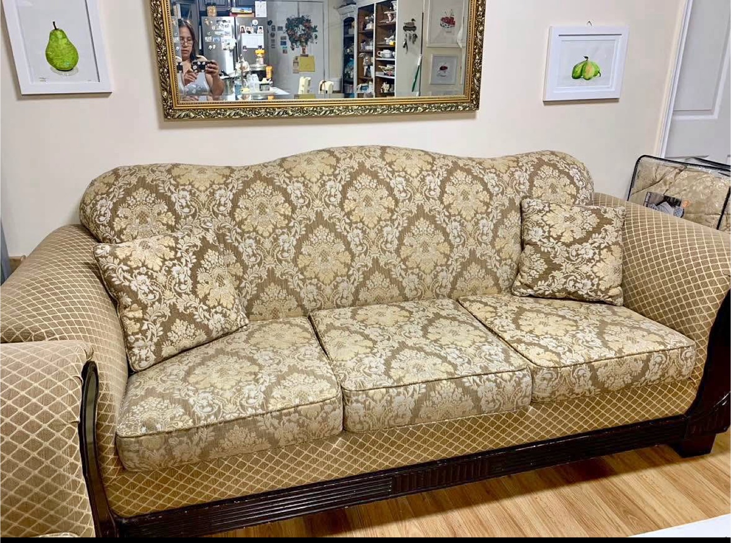 Sofa (FREE DELIVERY)