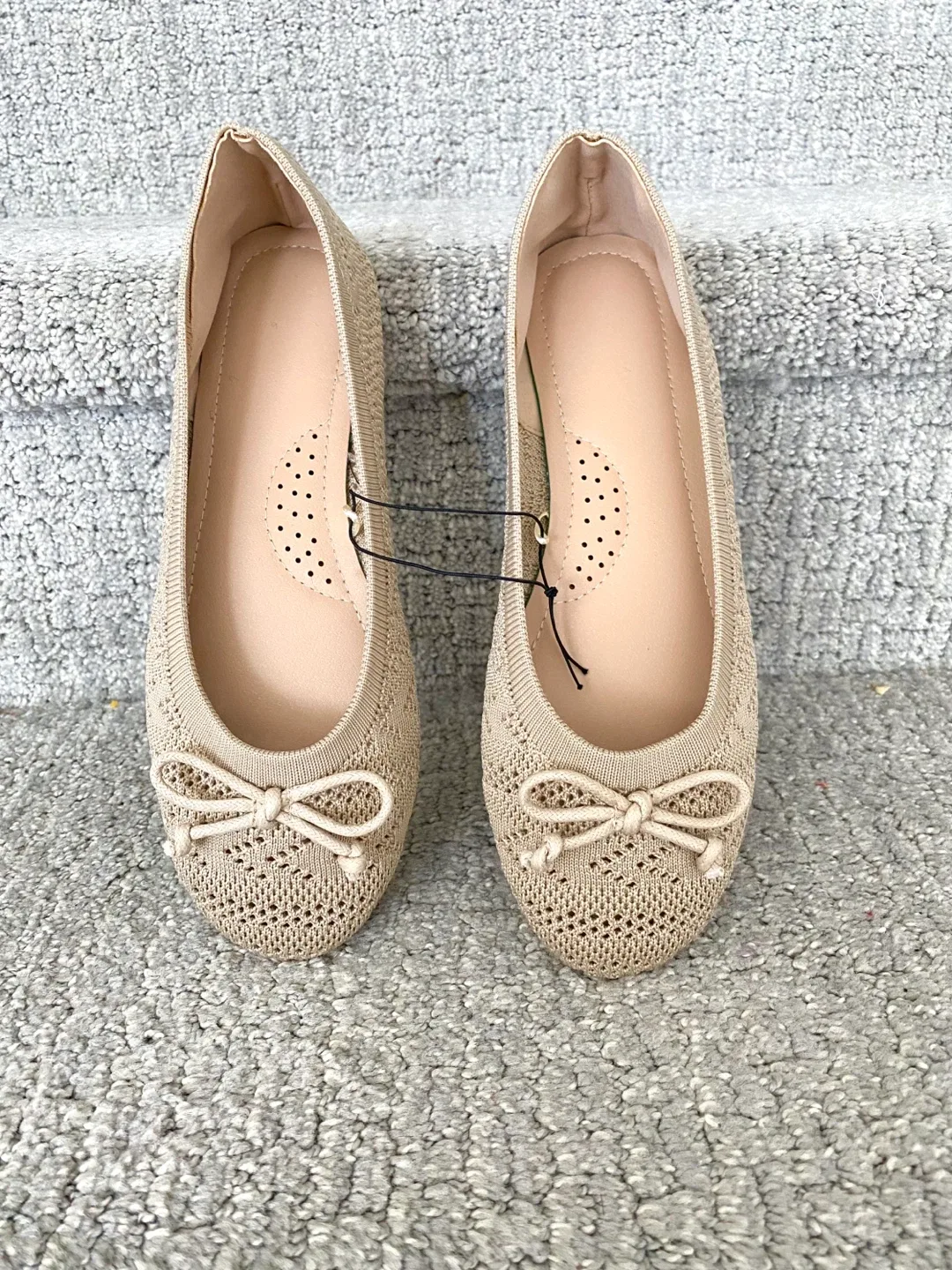 New Women shoes size 8 image indicator(2)