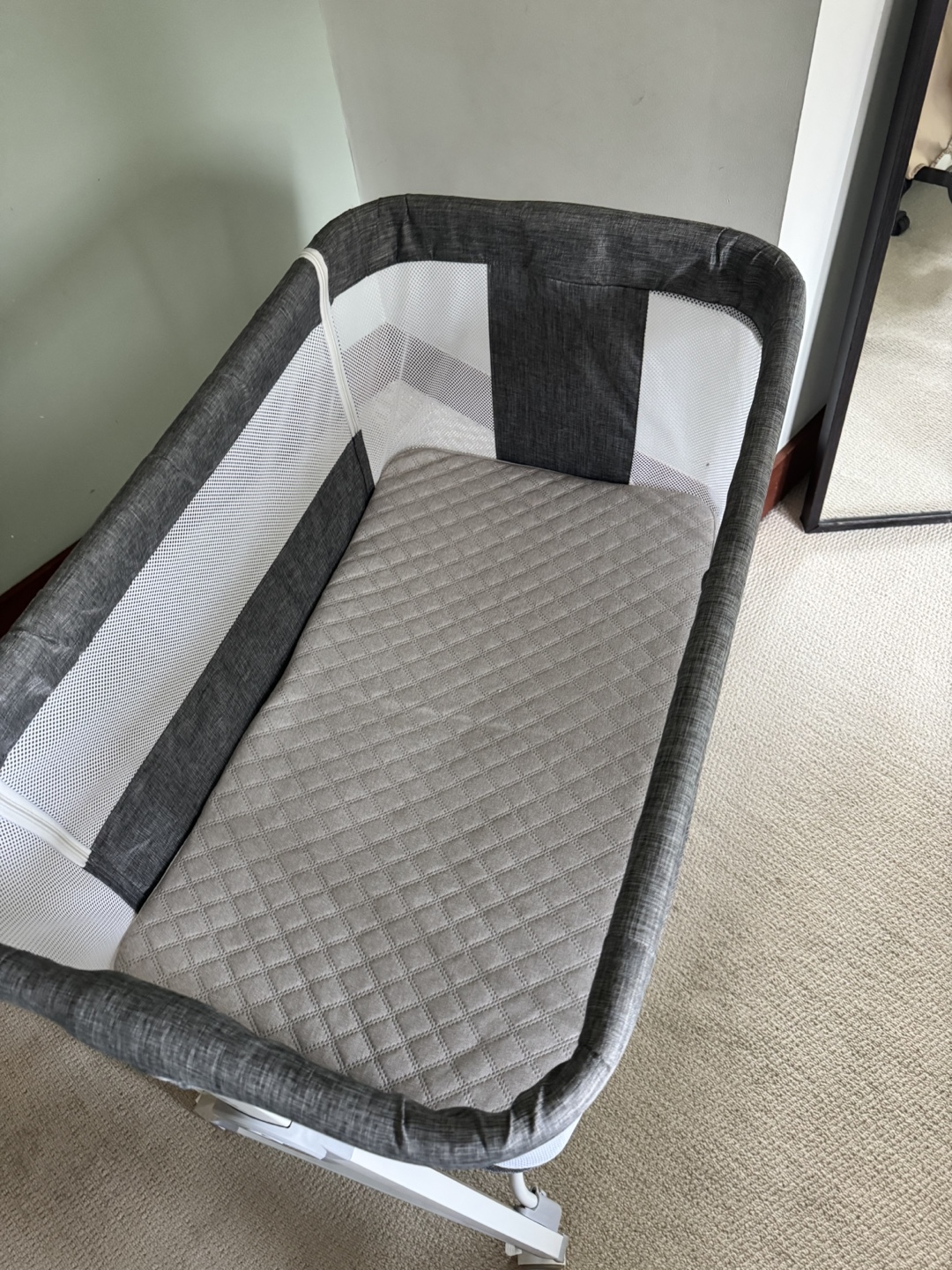 Bedside Bassinet - Gray - photo 4