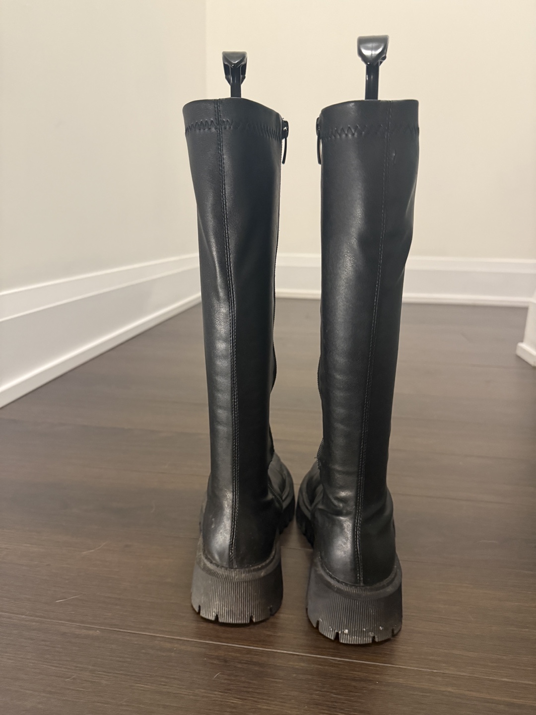 Black Leather Boots size 36 - photo 3