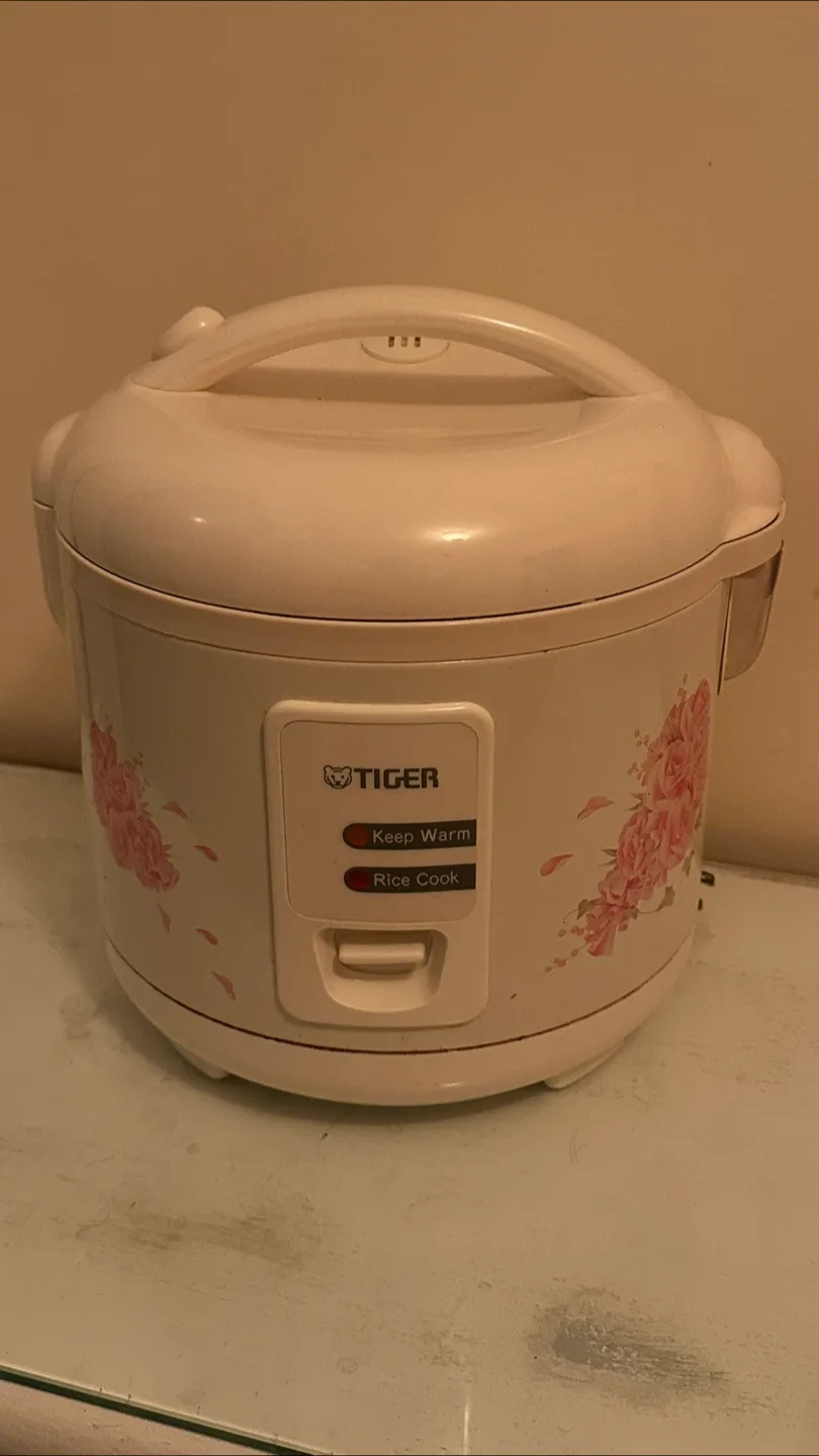 Tiger Rose Bouquet Rice Cooker - 5.5 Cups thumbnail