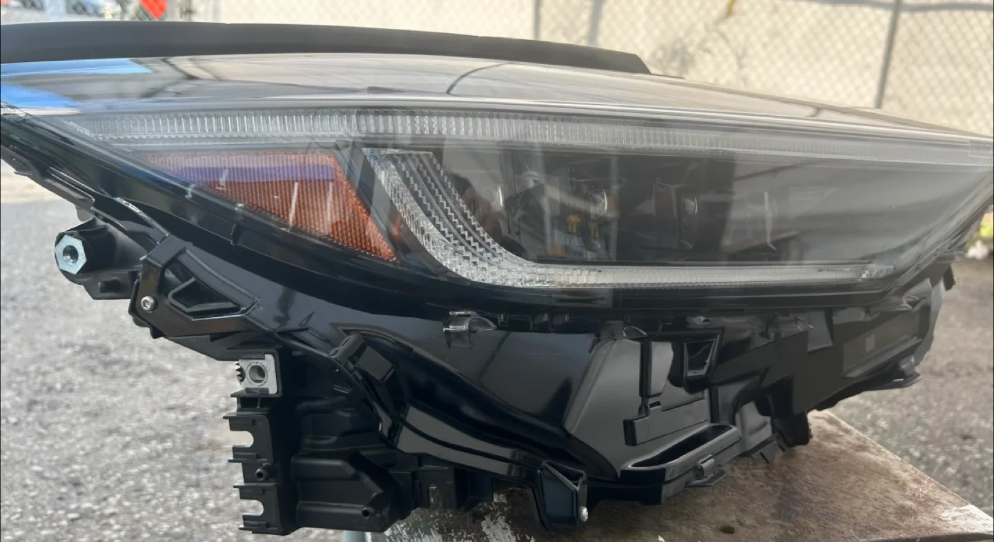 Subaru Soltera 2023 Right Headlight Assembly image indicator(3)