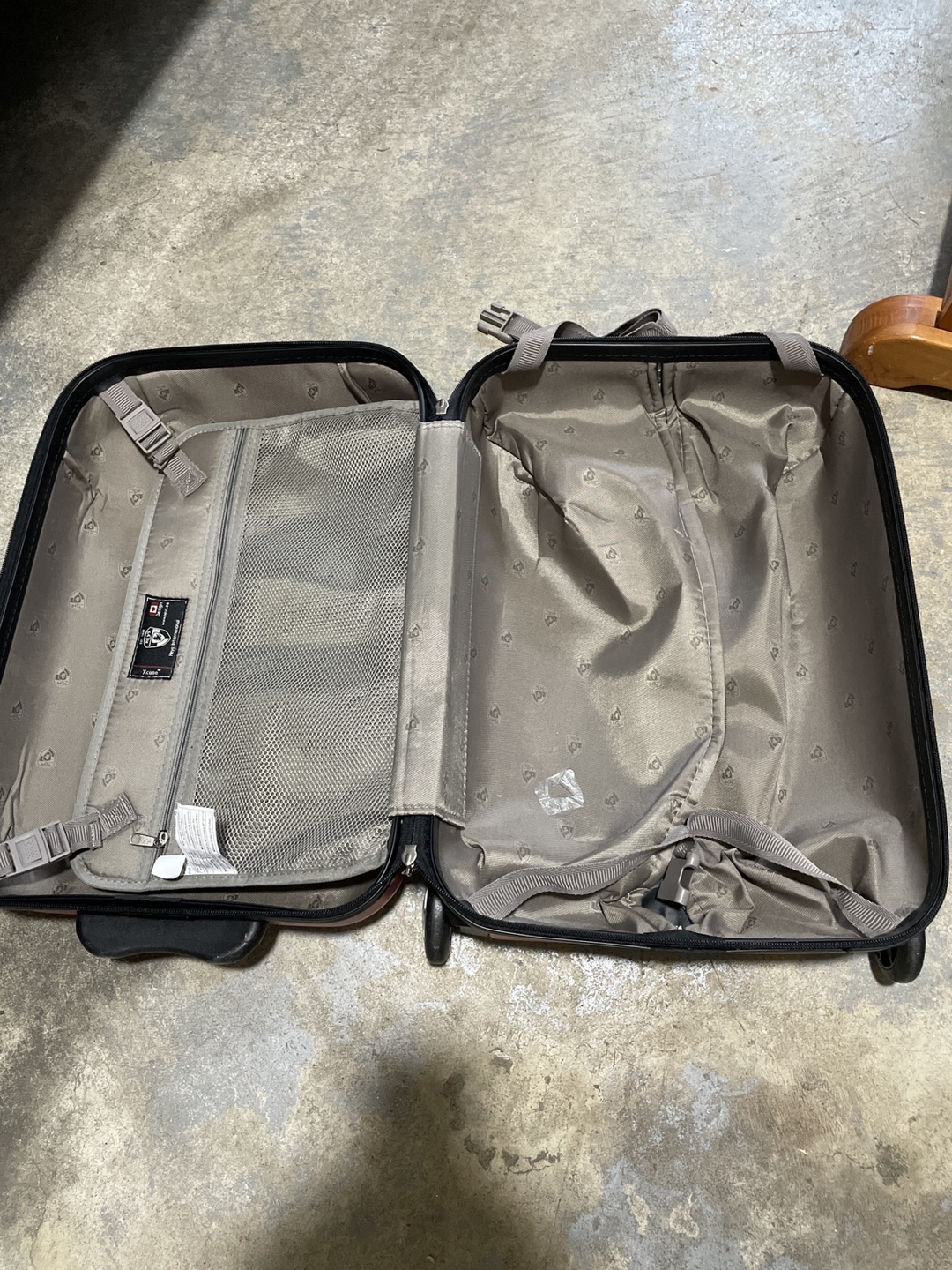 Porsche Design Red Carry-On Suitcase 🥕 - photo 2