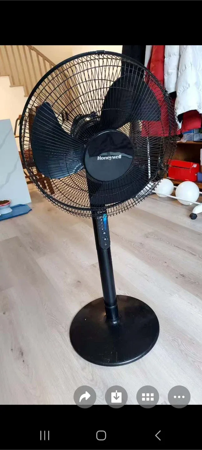 Honeywell Black Stand Fan thumbnail