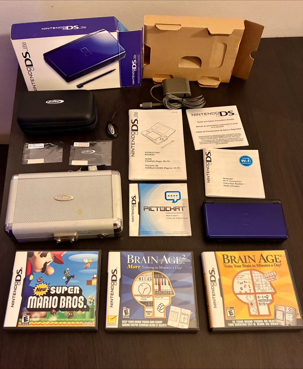 Nintendo DS Lite CIB (like new!) w/ games and bonus items