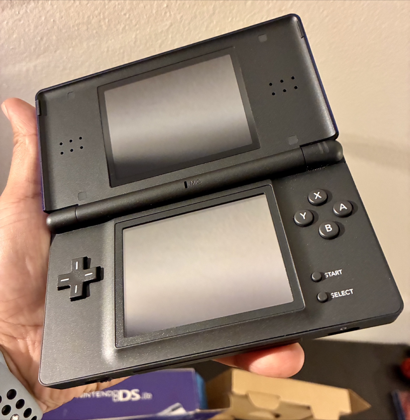 Nintendo DS Lite CIB (like new!) w/ games and bonus items - photo 2