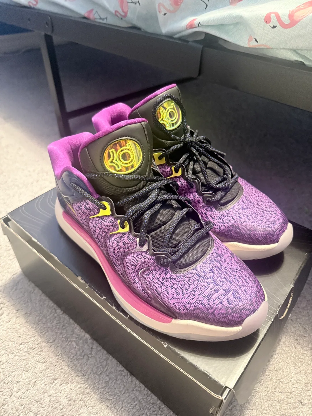 Legit Nike KD17 “Travel Ball” Size 8.5 (US) thumbnail