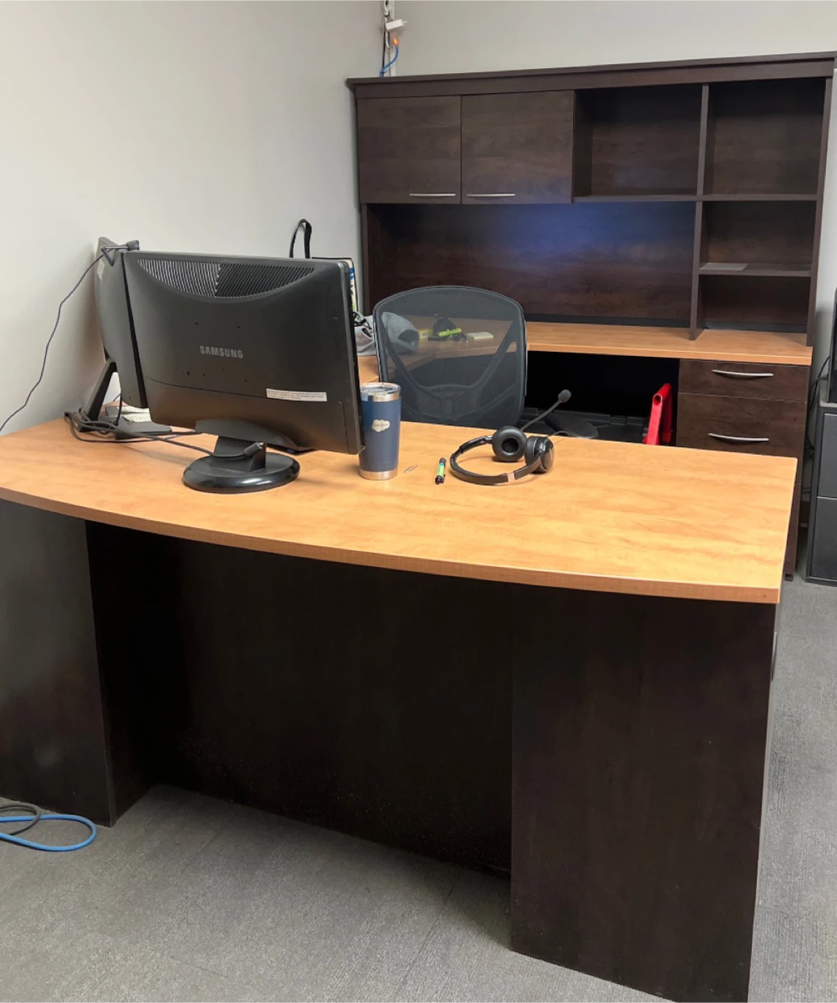 Large Office Desk with Hutch - Brown and Beige - photo 2