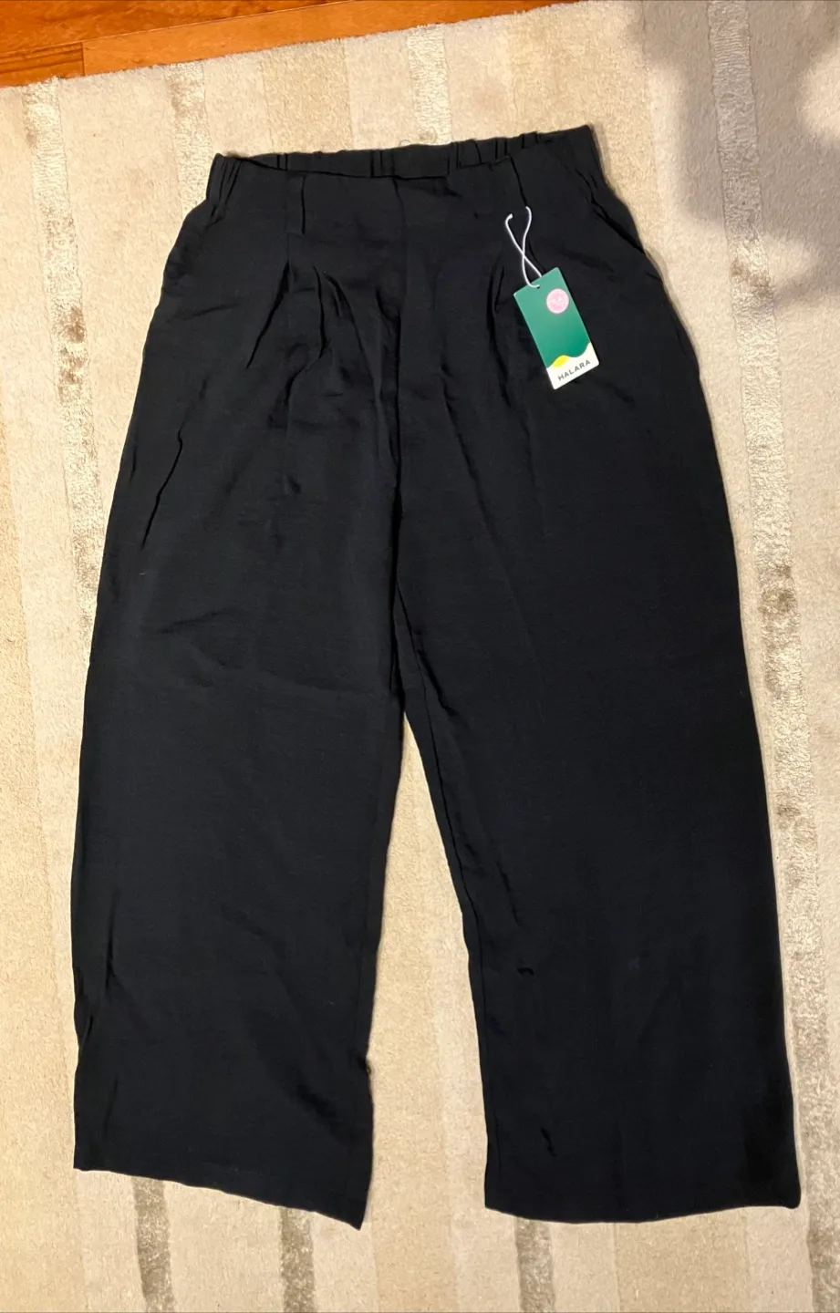 Women’s Halara Black Wide Leg Pants - Size L thumbnail