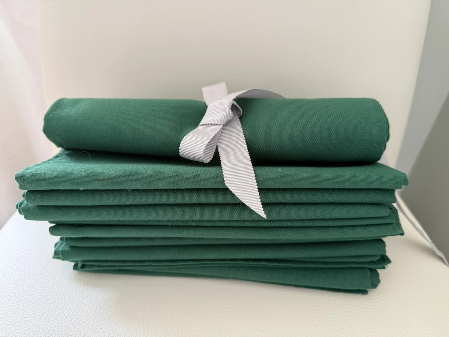 Green quality napkins - set of 12