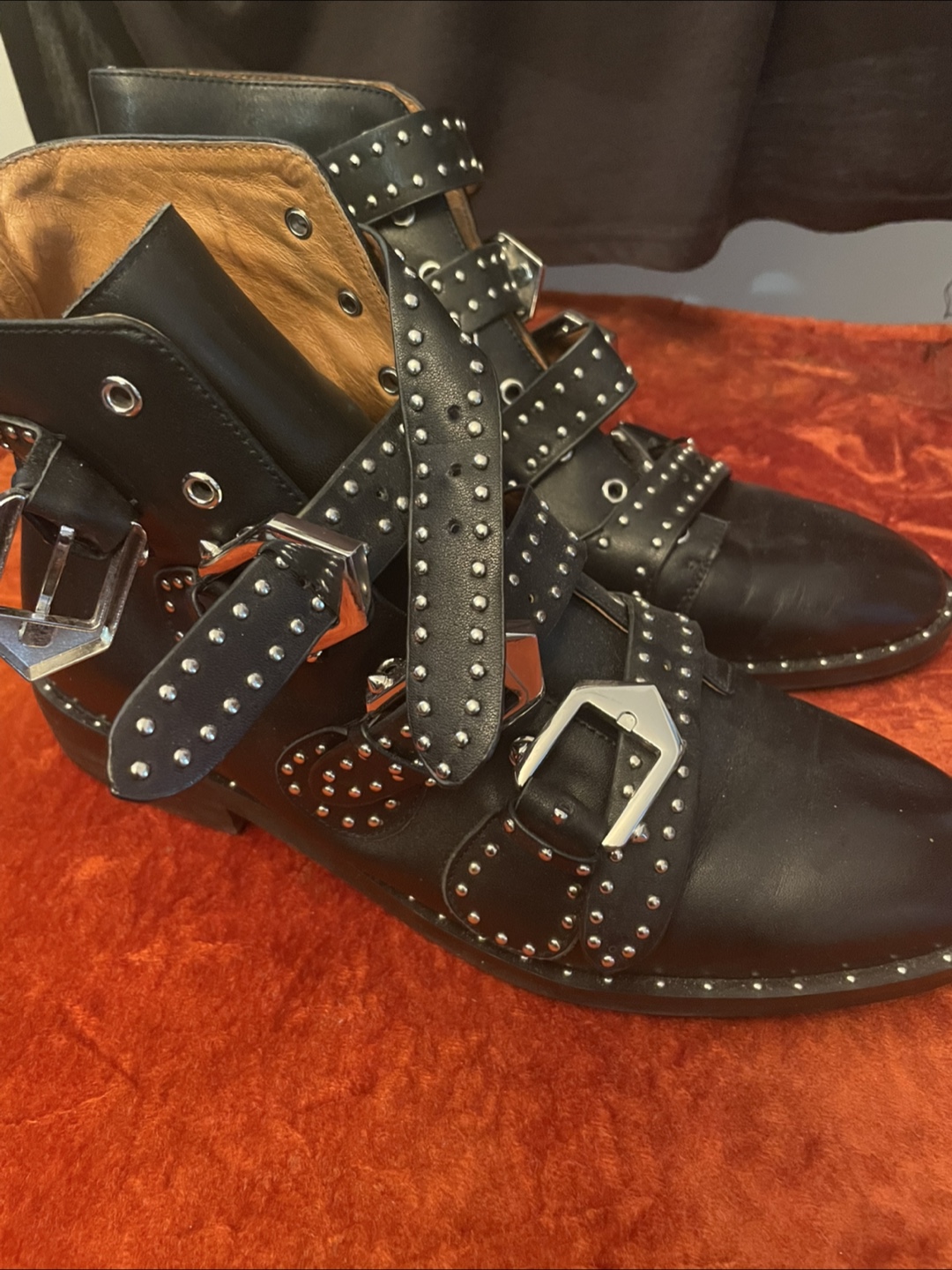Hana-Alice rare studded boots